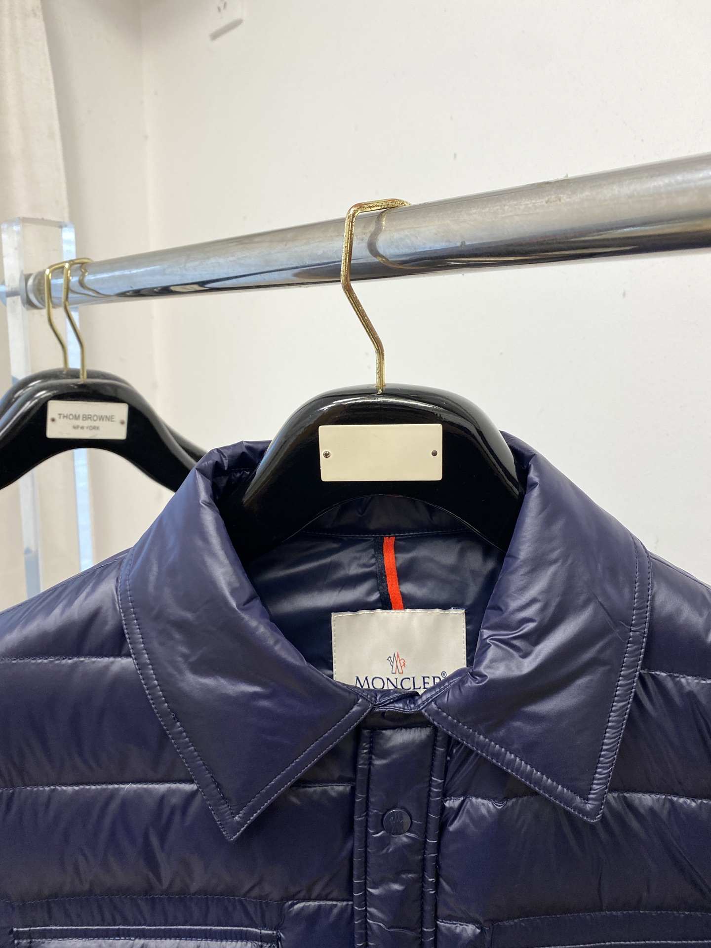 蒙口、2025最新款男士轻薄羽绒夹克外套、面料柔软舒适 ．上身版型超赞 ．拉链．辅料都是客供 、进口面料