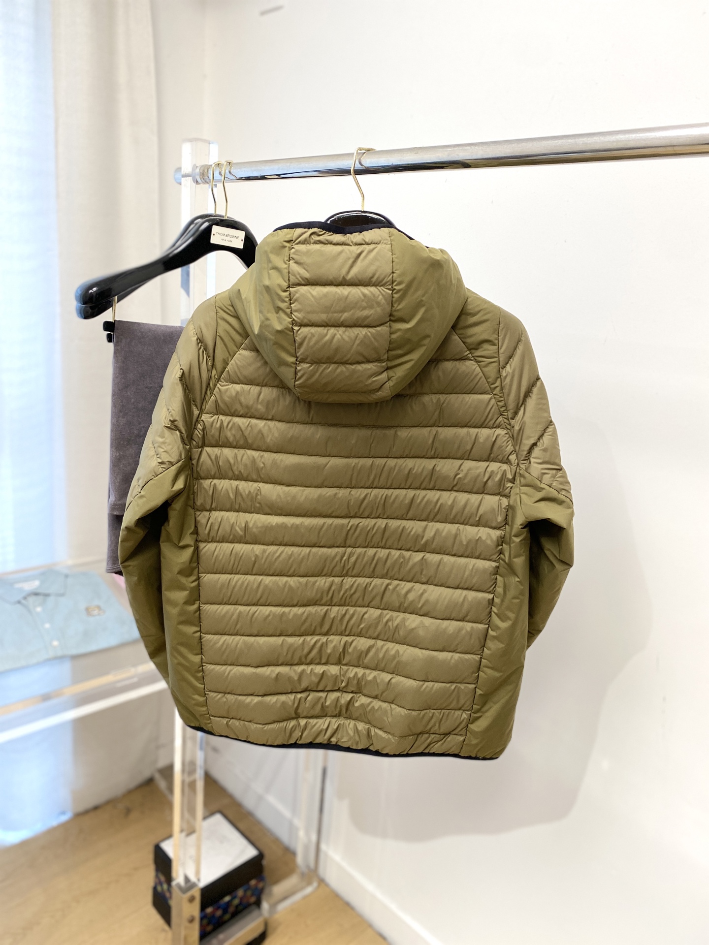 蒙口、2025最新款男士轻薄羽绒夹克外套、面料柔软舒适 ．上身版型超赞 ．拉链．辅料都是客供 、进口面料