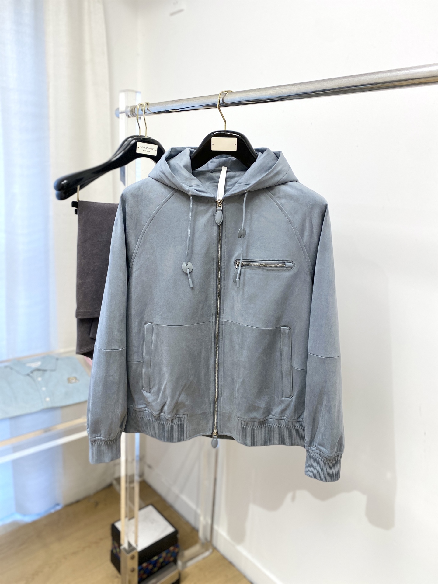 NO:524694,Prada, new jacket, fashionable and handsome, simple and versatile, customized original fabric, not only crisp, maintains the trendy silhouette, and is comfortable to wear, and the yarn is more delicate, the number M-3XL, prada, jackets & coats, jackets & coats, alexander wang19860909普拉达、新品夹克外套,时尚帅气,简约百搭款,定制原版面料,不仅挺括,保持潮流的廓形,又穿着舒适,纱织更细腻,码数M-3XL,,prada,jackets & coats,jackets & coats,alexander wang,Men's clothing