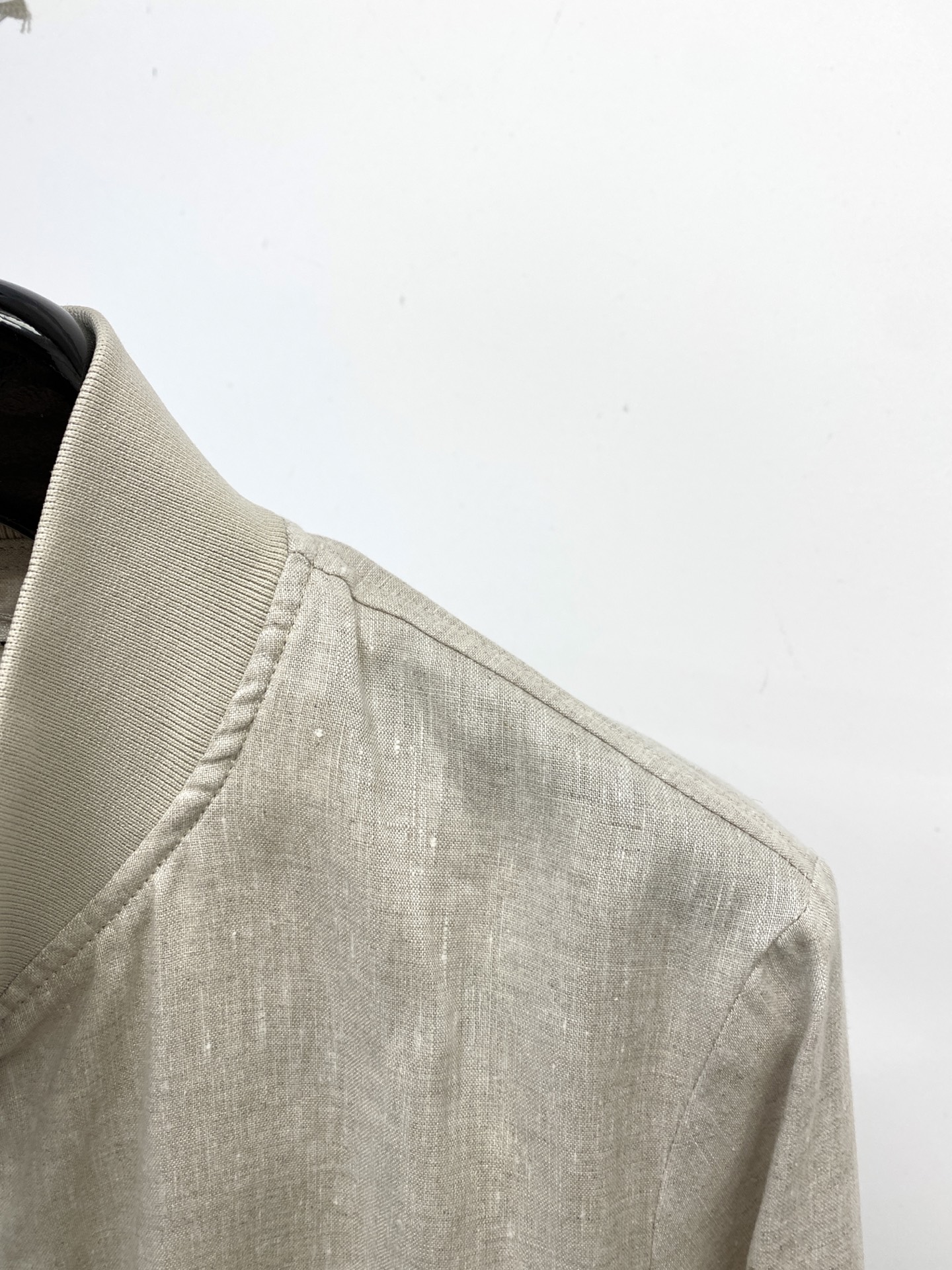 Kiton 时尚潮牌、2025新品夹克外套，时尚帅气，简约百搭款，原版五金辅料logo，定制原版面料，不