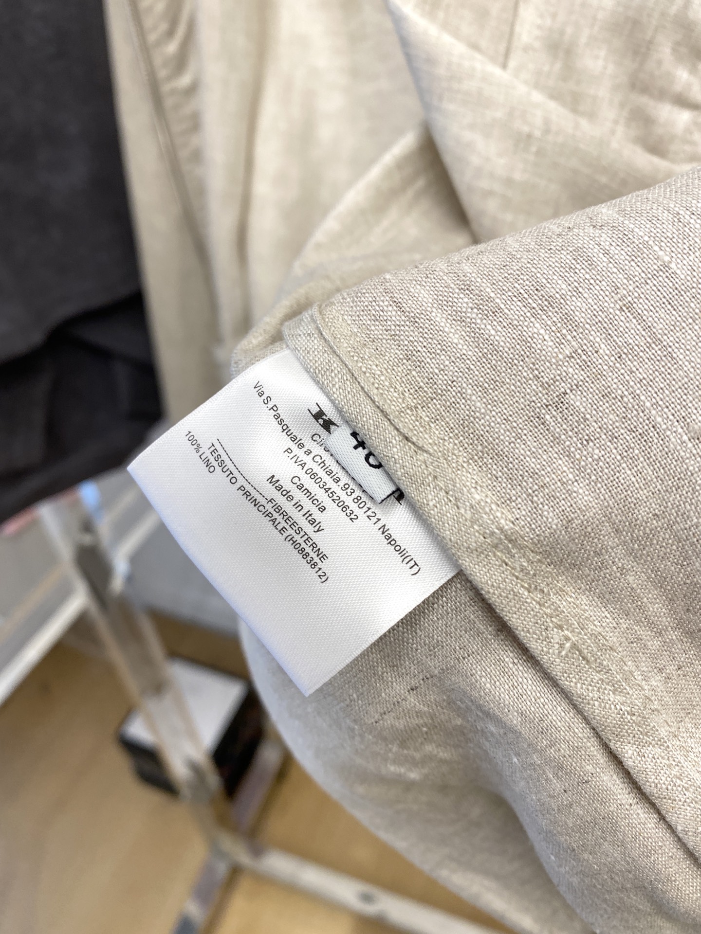 Kiton 时尚潮牌、2025新品夹克外套，时尚帅气，简约百搭款，原版五金辅料logo，定制原版面料，不