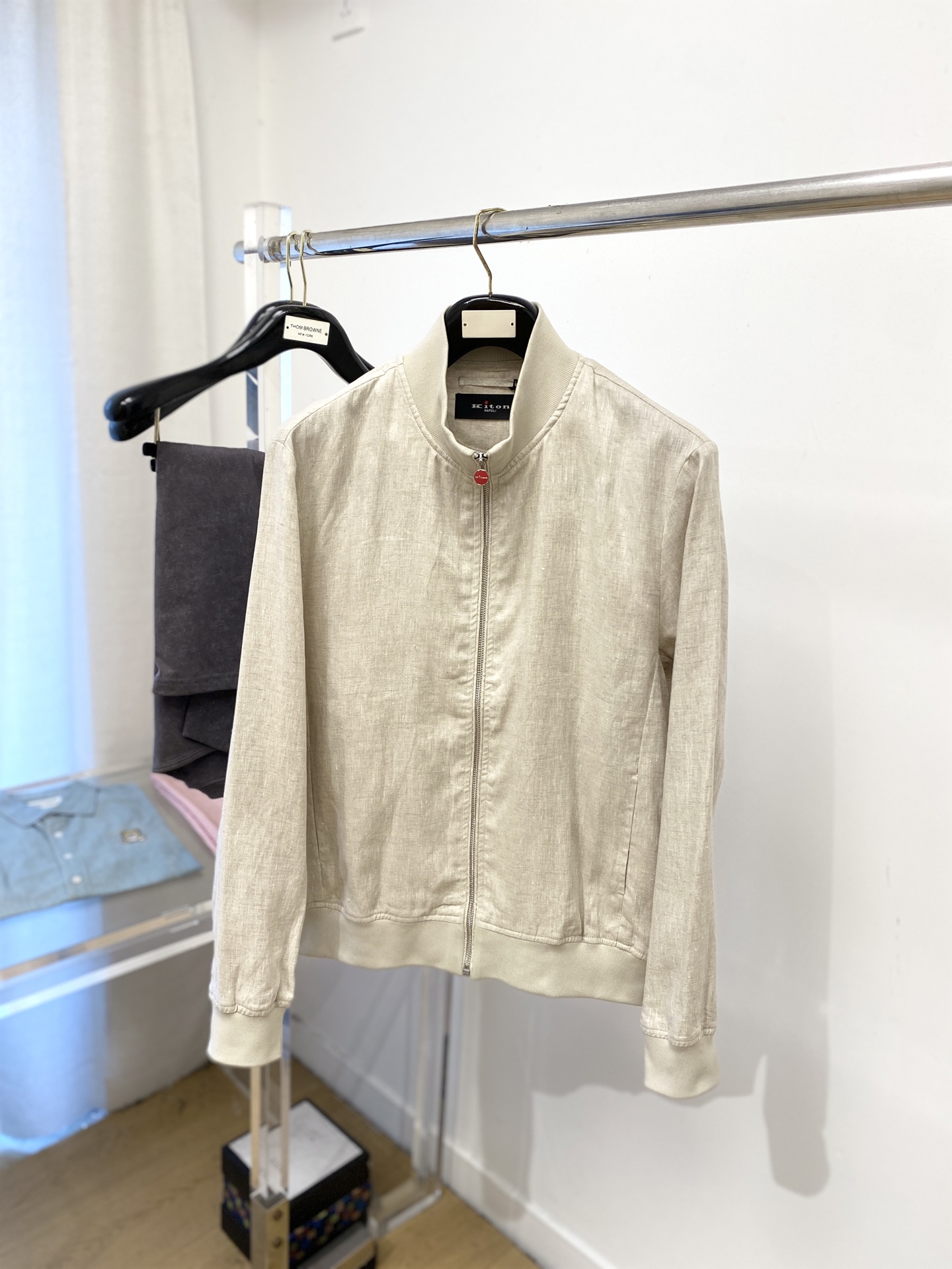 Kiton 时尚潮牌、2025新品夹克外套，时尚帅气，简约百搭款，原版五金辅料logo，定制原版面料，不