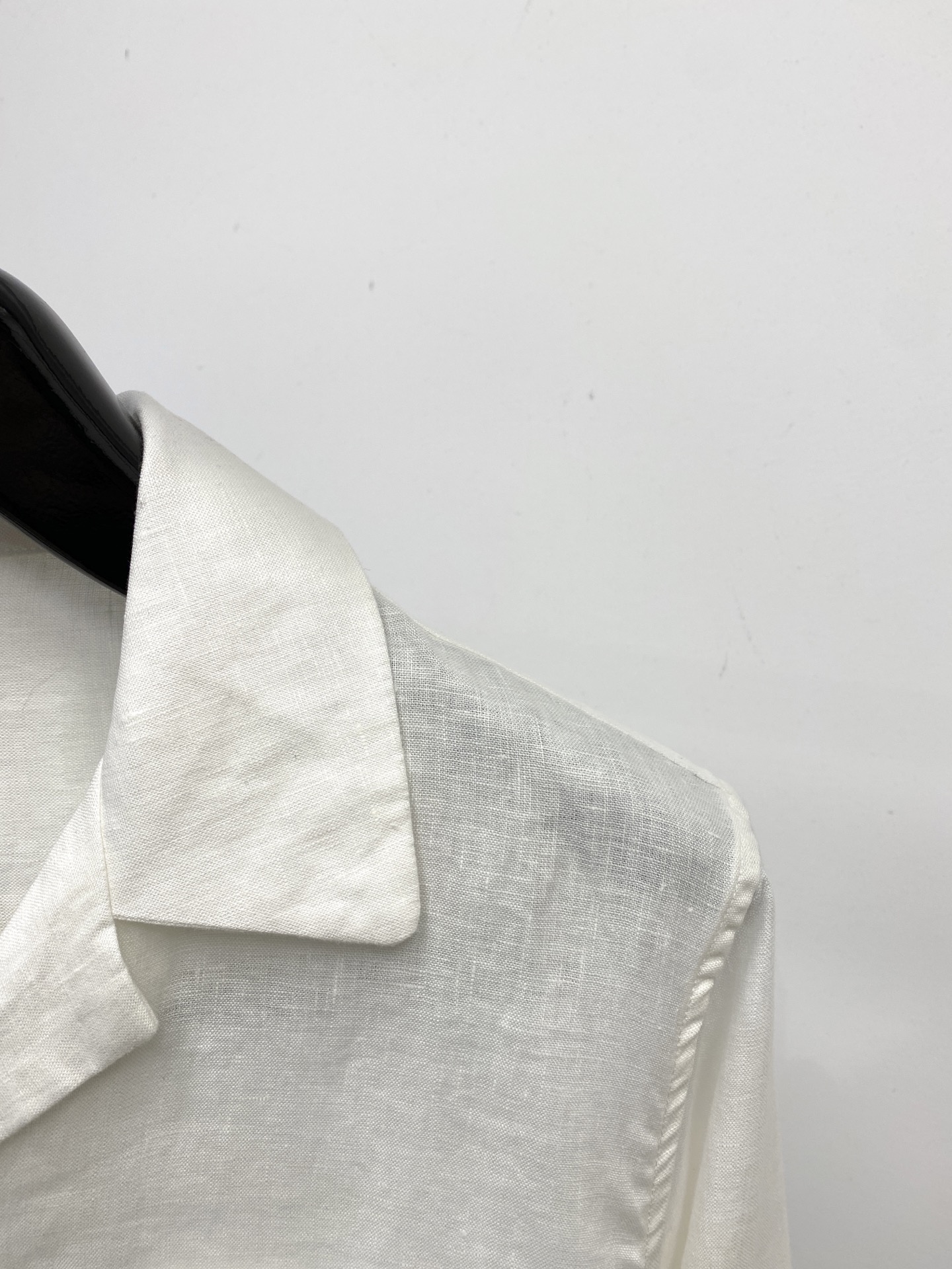 Brunello Cucinelli、2025新品衬衫，时尚帅气，简约百搭款，定制原版面料，不仅挺括，保