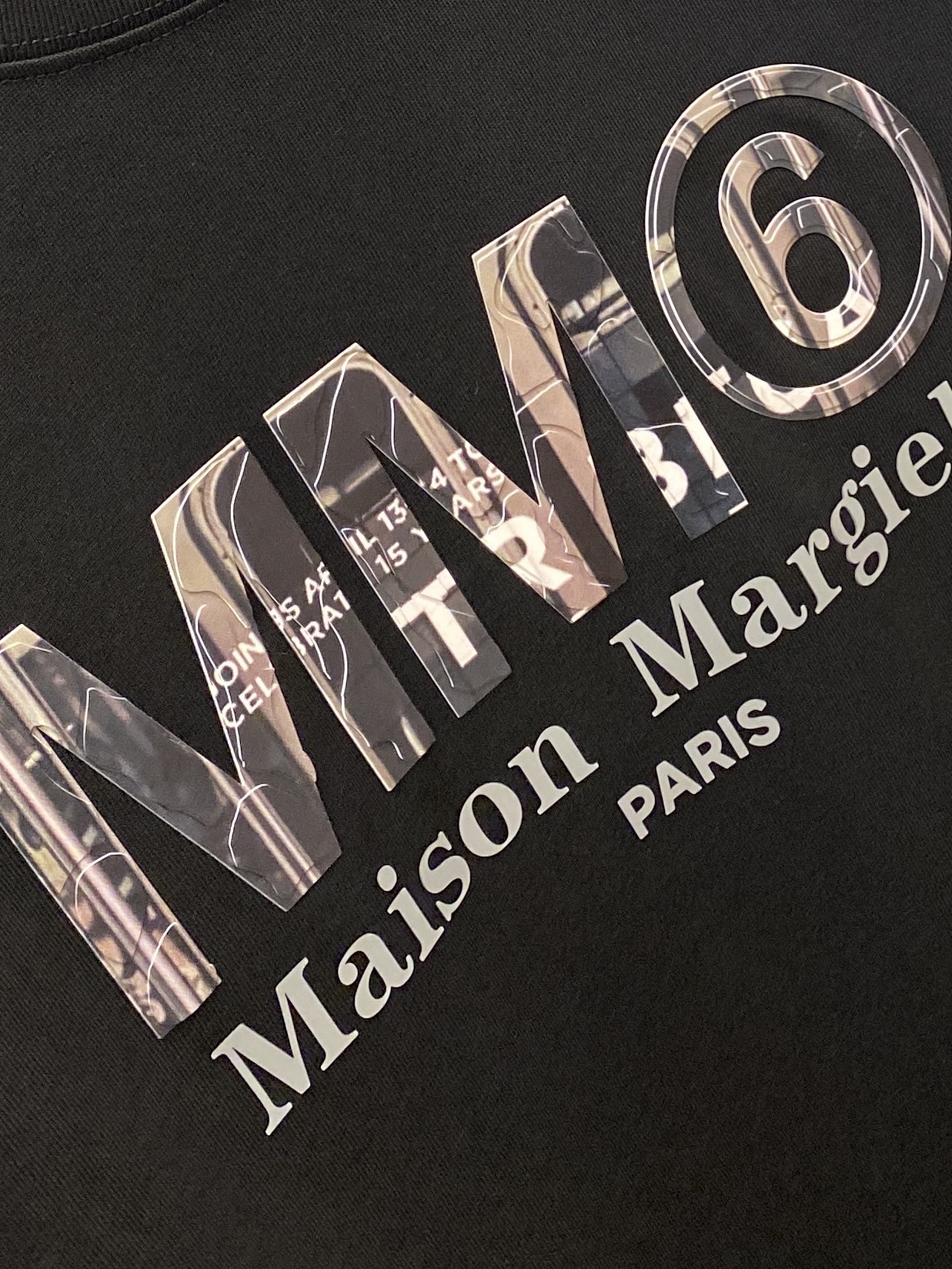 马吉拉、2025新品短袖T恤，帅气时尚，胸前顶级印胶字母logo，简约百搭款。面料棉 不仅挺括，保持潮流