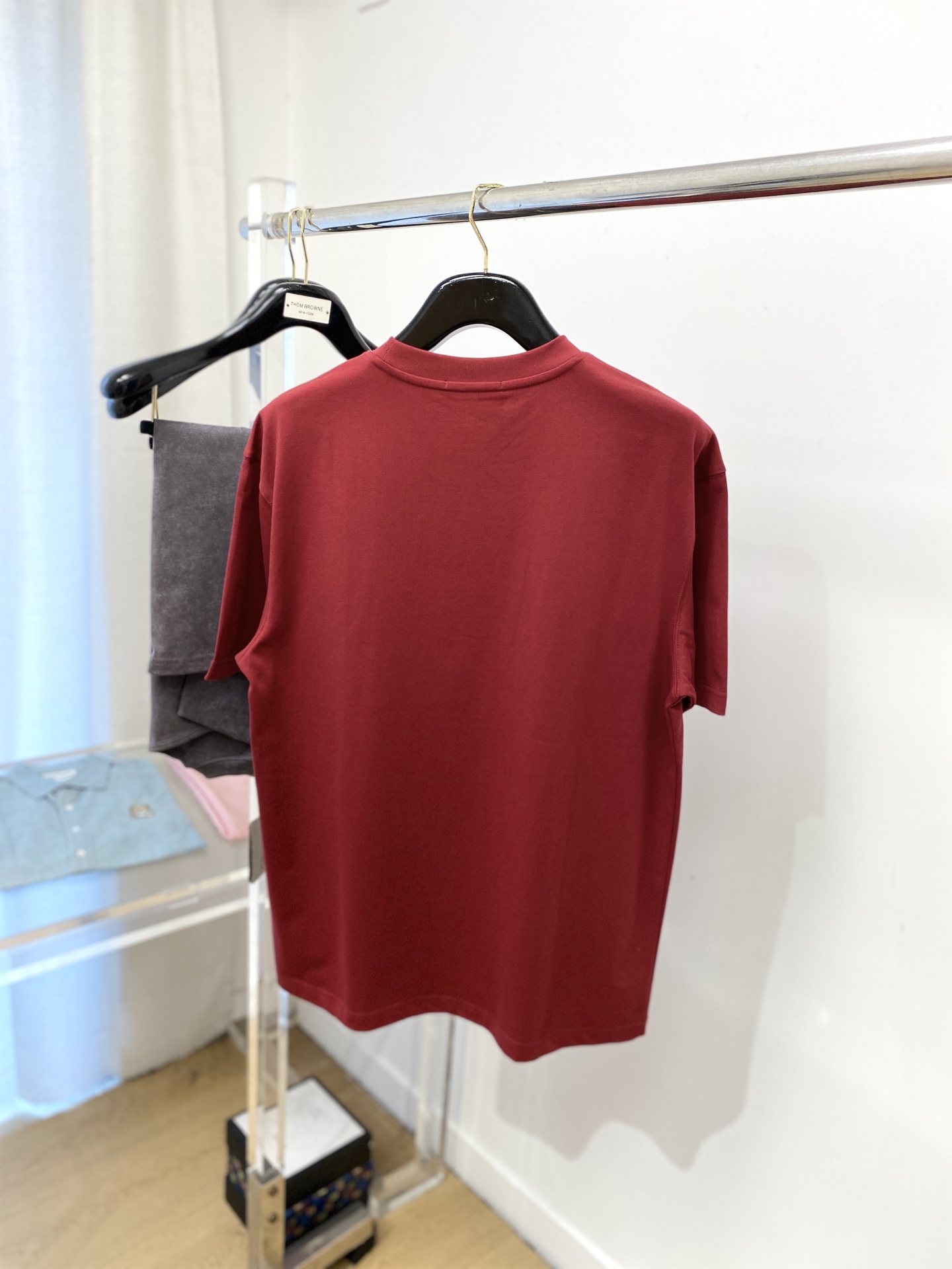 马吉拉、2025新品短袖T恤，帅气时尚，胸前顶级印胶字母logo，简约百搭款。面料棉 不仅挺括，保持潮流