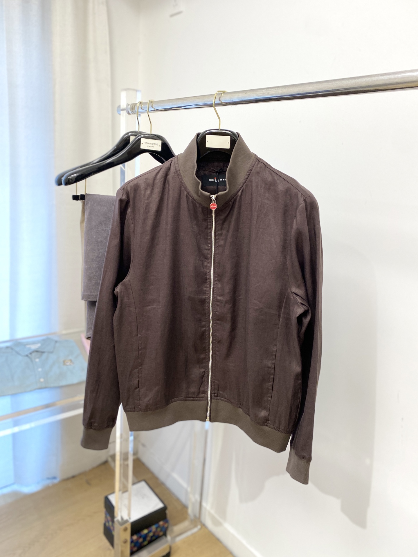 Kiton 时尚潮牌、2025新品夹克外套，时尚帅气，简约百搭款，原版五金辅料logo，定制原版面料，不