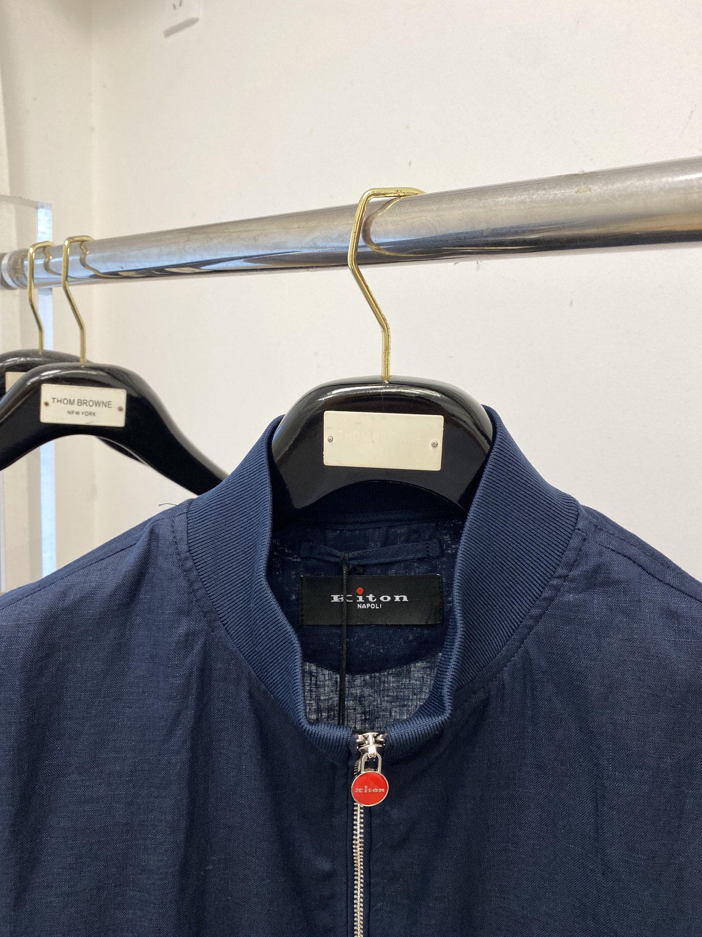 Kiton 时尚潮牌、2025新品夹克外套，时尚帅气，简约百搭款，原版五金辅料logo，定制原版面料，不