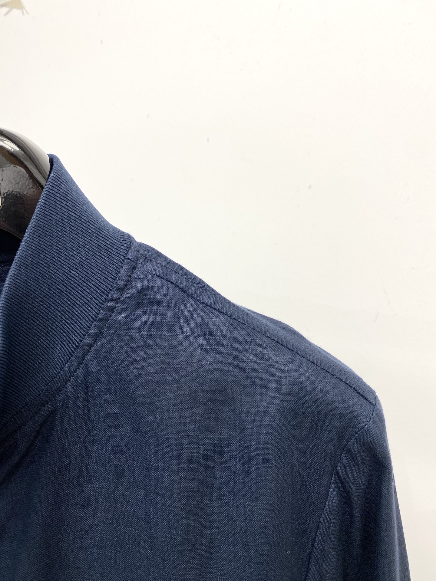 Kiton 时尚潮牌、2025新品夹克外套，时尚帅气，简约百搭款，原版五金辅料logo，定制原版面料，不