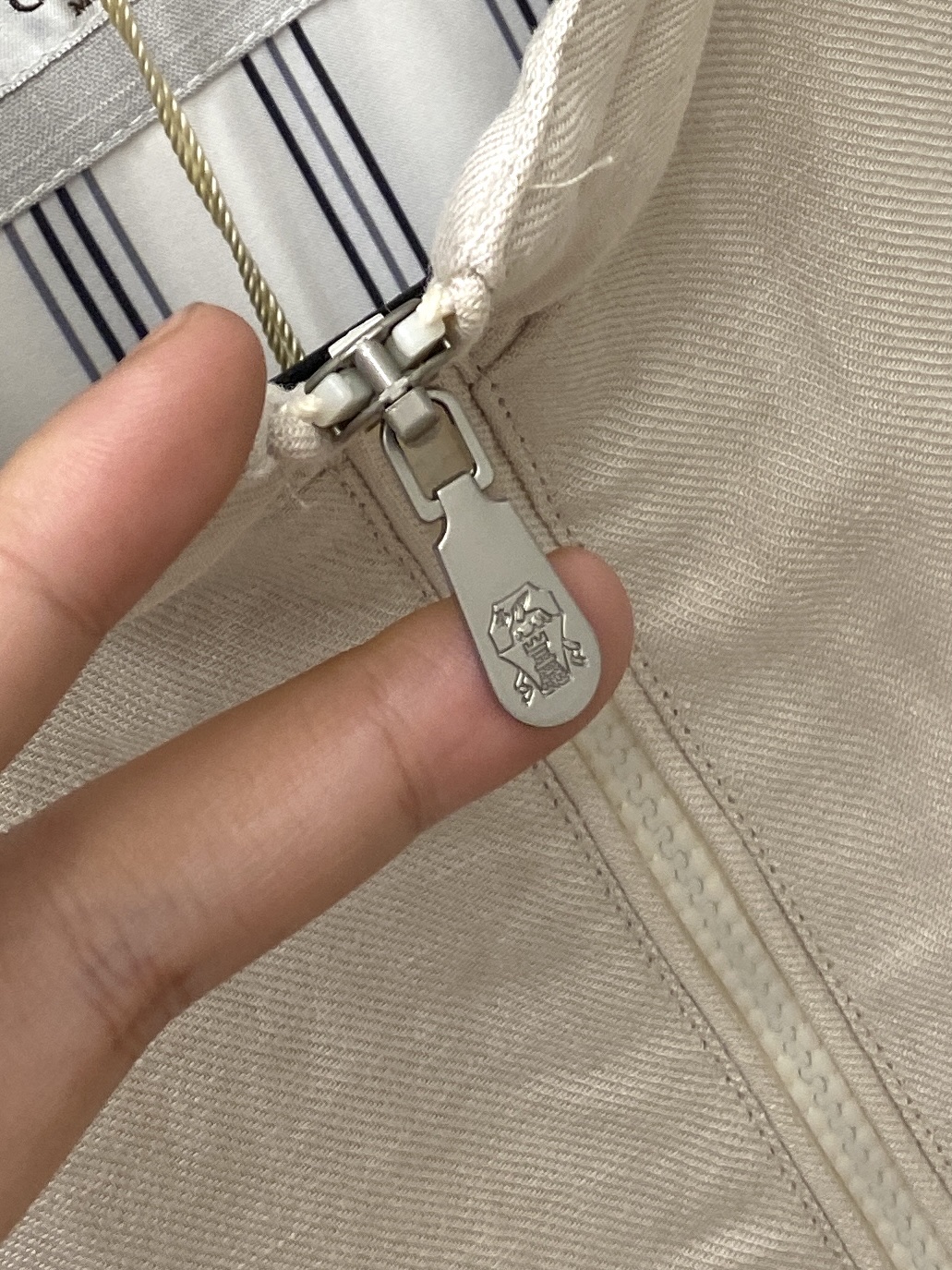 ￼ Brunello Cucinelli、2025新品夹克外套，时尚帅气，简约百搭款，原版五金辅料log