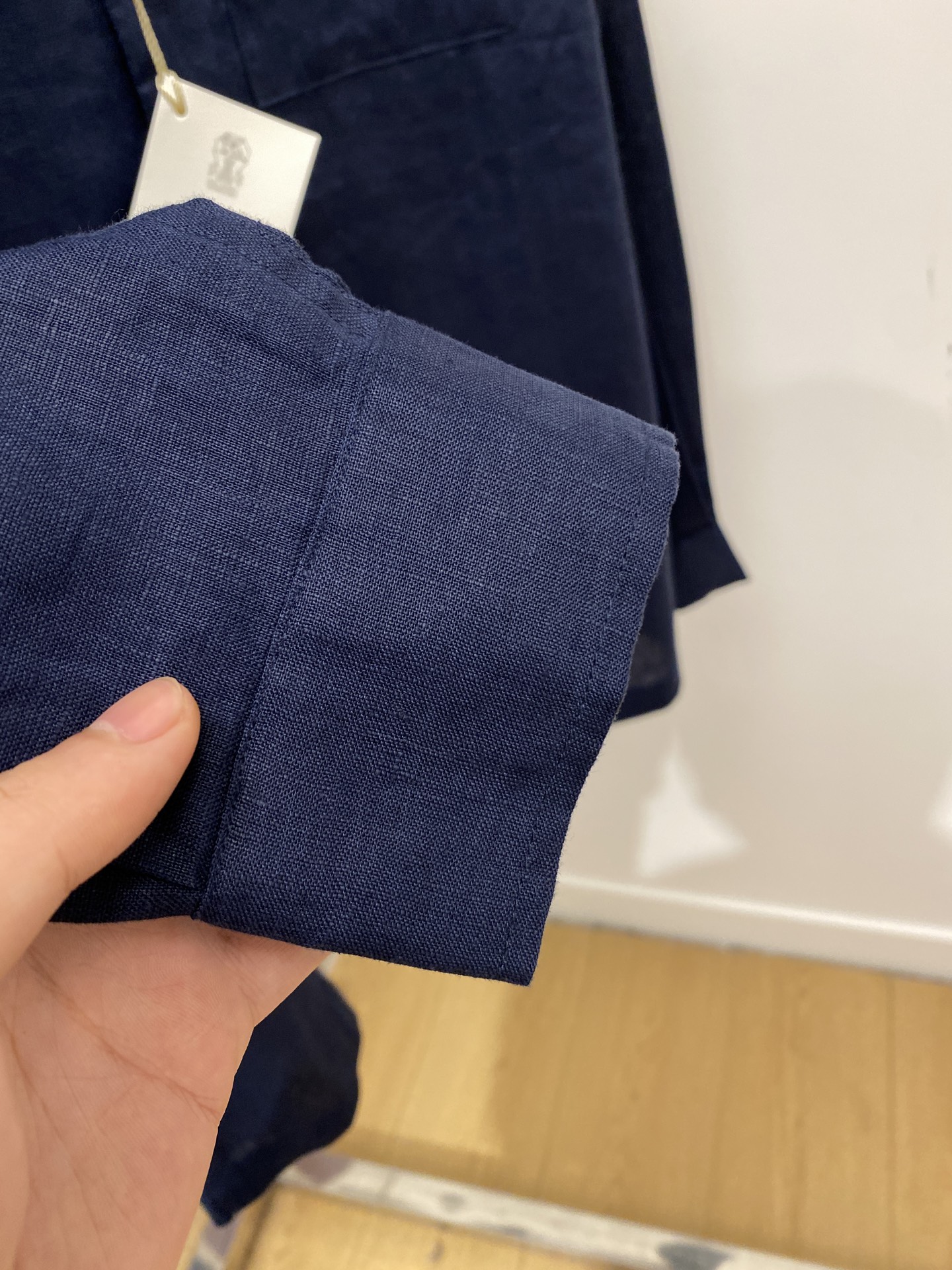 ￼ Brunello Cucinelli、2025新品衬衫，时尚帅气，简约百搭款，定制原版面料，不仅挺括
