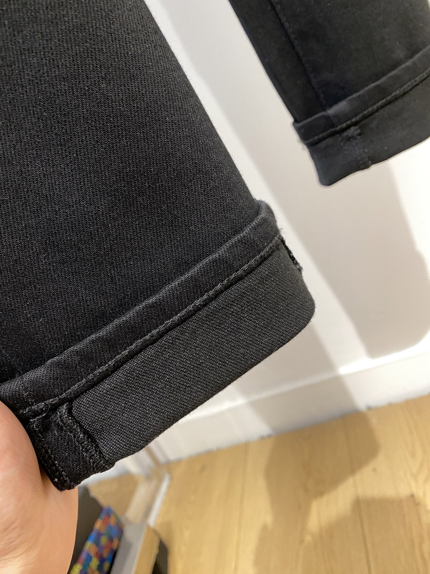 💰150芬迪、 2025最新品，专柜同步有售，原单狠货，水洗休闲牛仔裤，进口原版水洗弹力面料，舒适有弹性，原版五金辅料装饰logo，版型超正，档次极高，专柜品质，上身时尚有型，码数29-40 