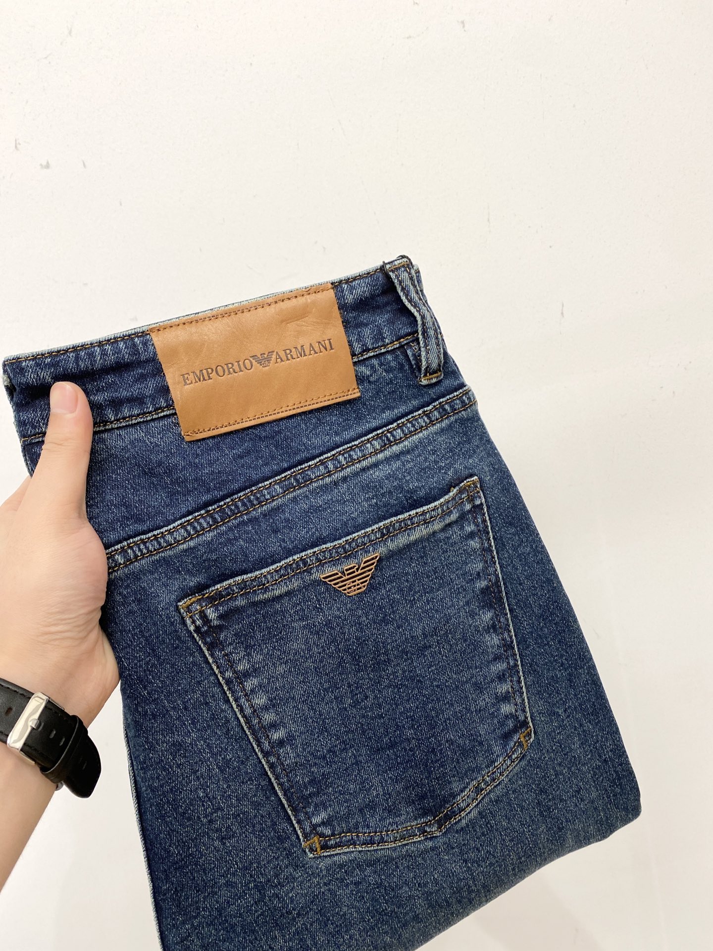 NO:529245,Armani, 2025 latest products, special counters are available at the same time, original singles, washable casual jeans, imported original washable elastic fabric, comfortable and elastic, original hardware and auxiliary decorative logo, super positive style, extremely high grade, counter quality, fashionable and stylish upper body, 29-40,,armani, jeans, alexander wang19860909阿玛尼、 2025最新品,专柜同步有售,原单狠货,水洗休闲牛仔裤,进口原版水洗弹力面料,舒适有弹性,原版五金辅料装饰logo,版型超正,档次极高,专柜品质,上身时尚有型,码数29-40,,armani,jeans,alexander wang,Men's clothing