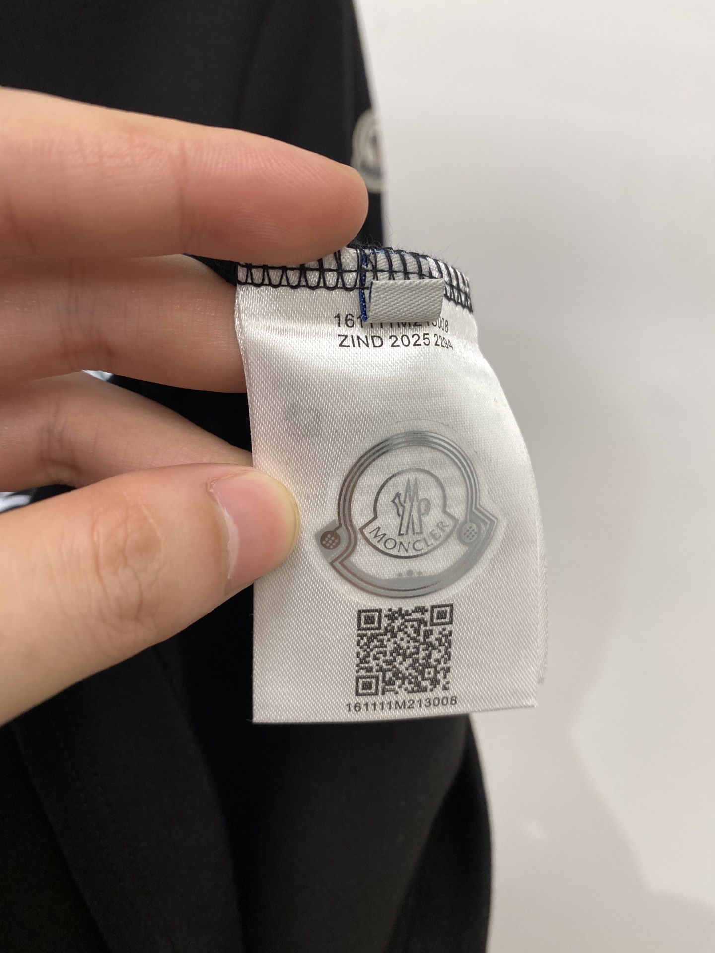 蒙口、2025最新款短袖T恤，帅气时尚，胸前顶级印花图案字母logo，简约百搭款。面料棉 不仅挺括，保持
