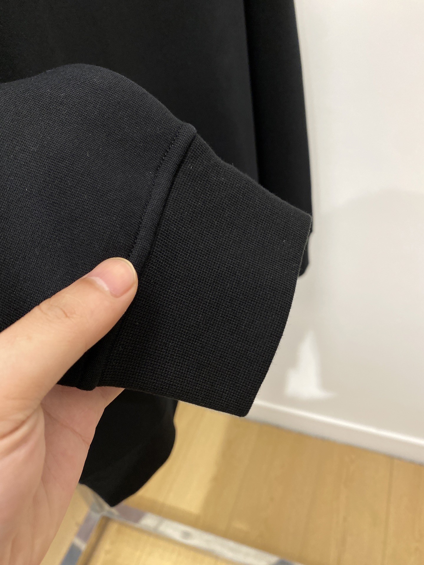 Celine 赛琳、2025新品卫衣，帅气时尚，胸前顶级印花字母logo，简约百搭款。面料棉 不仅挺括，