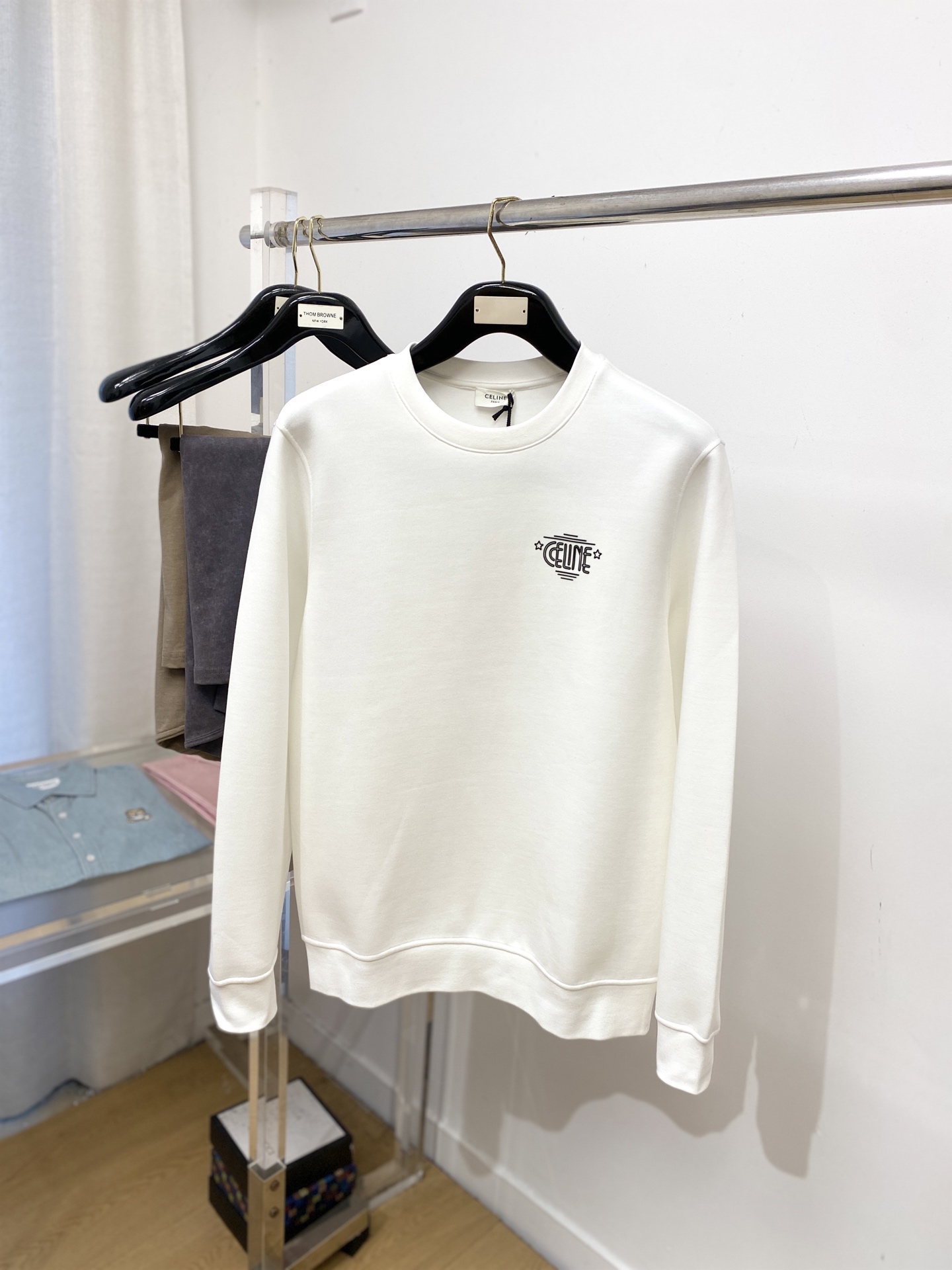 Celine 赛琳、2025新品卫衣，帅气时尚，胸前顶级印花字母logo，简约百搭款。面料棉 不仅挺括，