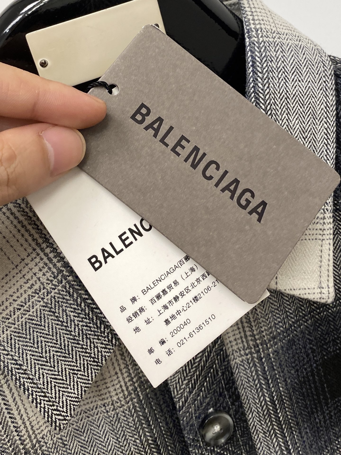 巴黎世家、2025新品衬衫，时尚帅气，简约百搭款，定制原版面料，不仅挺括，保持潮流的廓形，又穿着舒适，纱