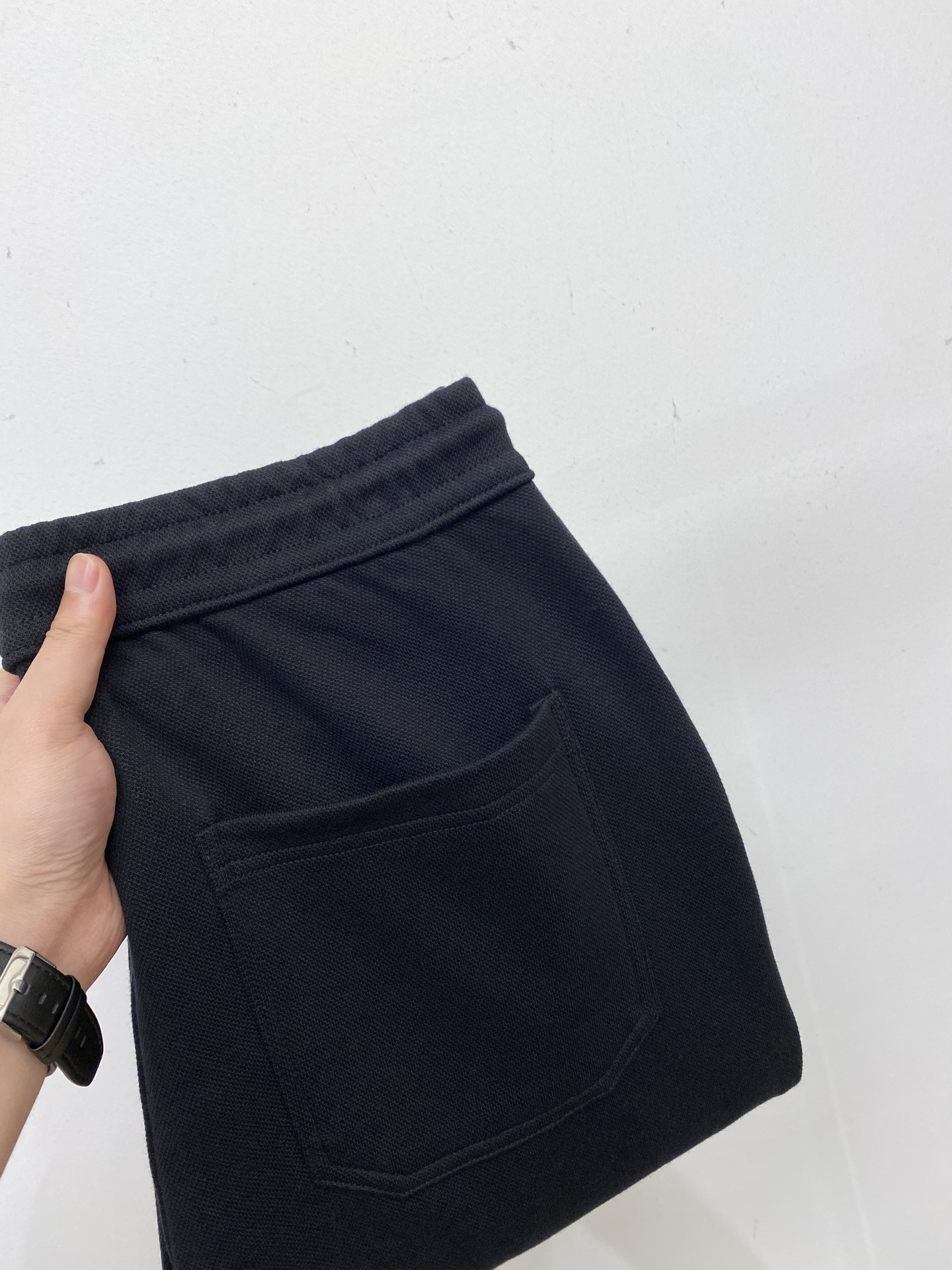 Brunello Cucinelli、 2025爆款休闲裤 高弹显瘦必爆简约百搭爆款，做工精细，每一针都