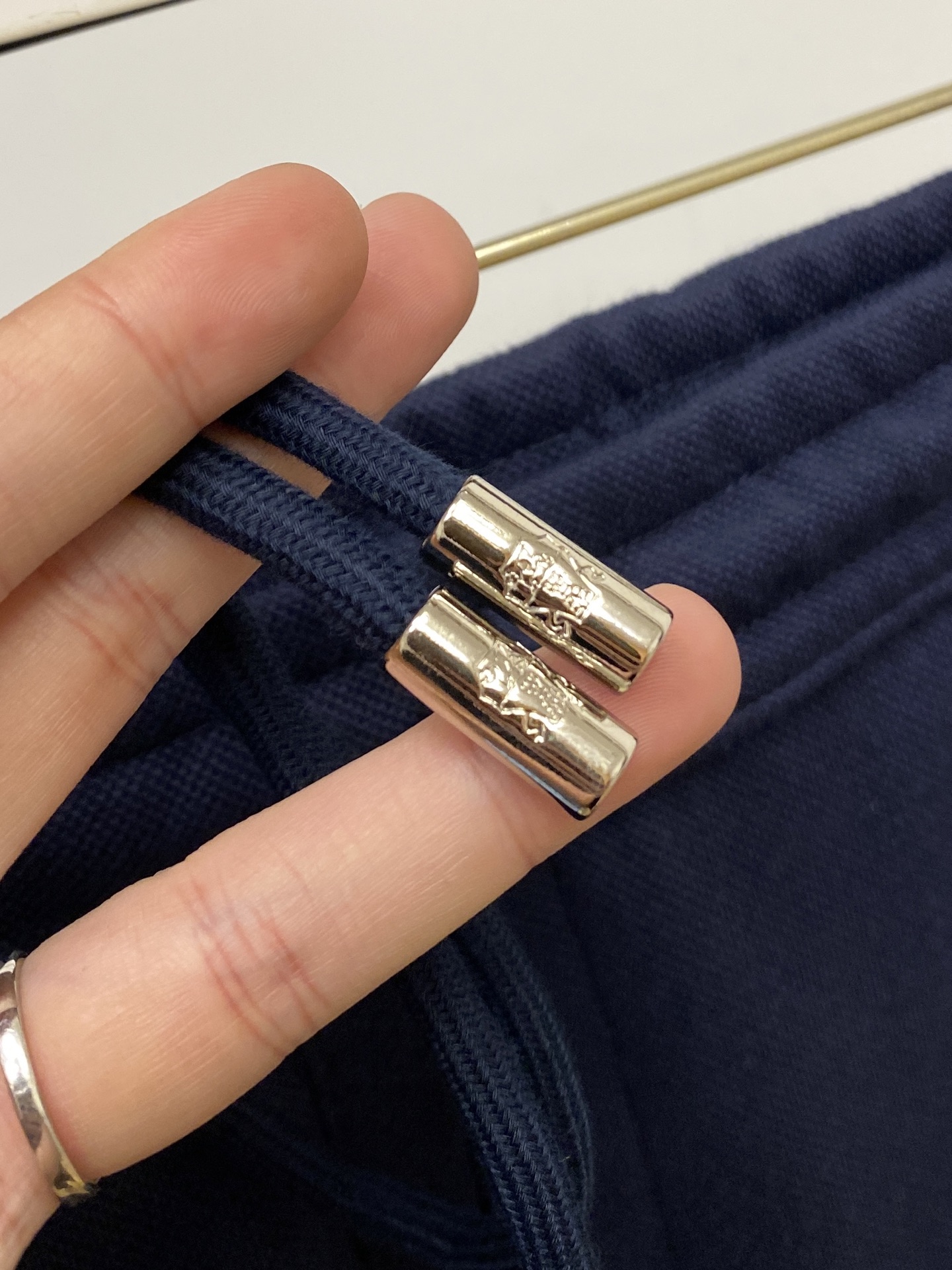 Brunello Cucinelli、 2025爆款休闲裤 高弹显瘦必爆简约百搭爆款，做工精细，每一针都