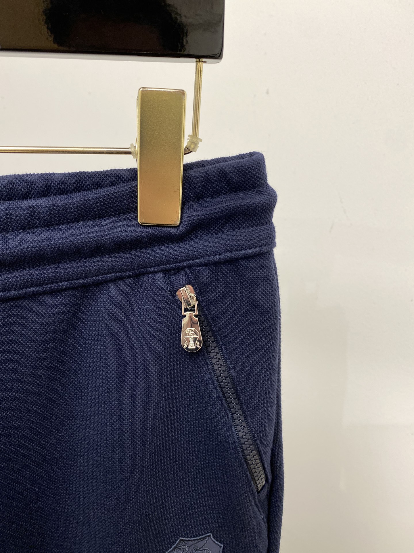 Brunello Cucinelli、 2025爆款休闲裤 高弹显瘦必爆简约百搭爆款，做工精细，每一针都