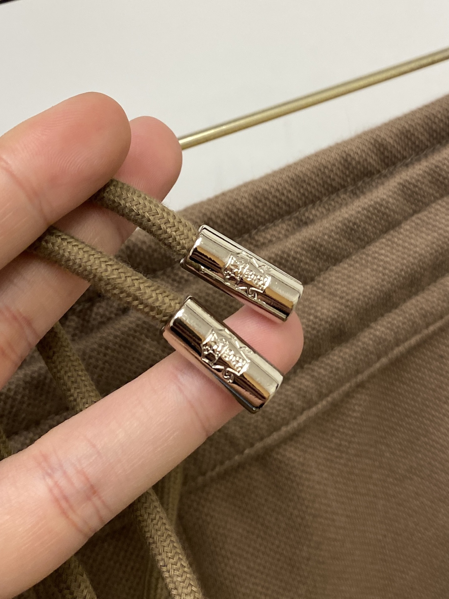 Brunello Cucinelli、 2025爆款休闲裤 高弹显瘦必爆简约百搭爆款，做工精细，每一针都