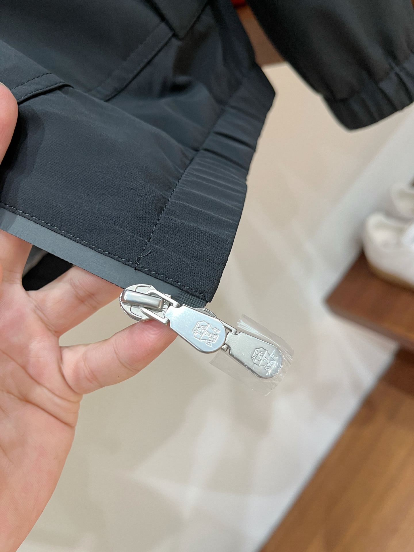 Brunello Cucinelli、2025新品夹克外套，时尚帅气，简约百搭款，原版五金辅料logo，