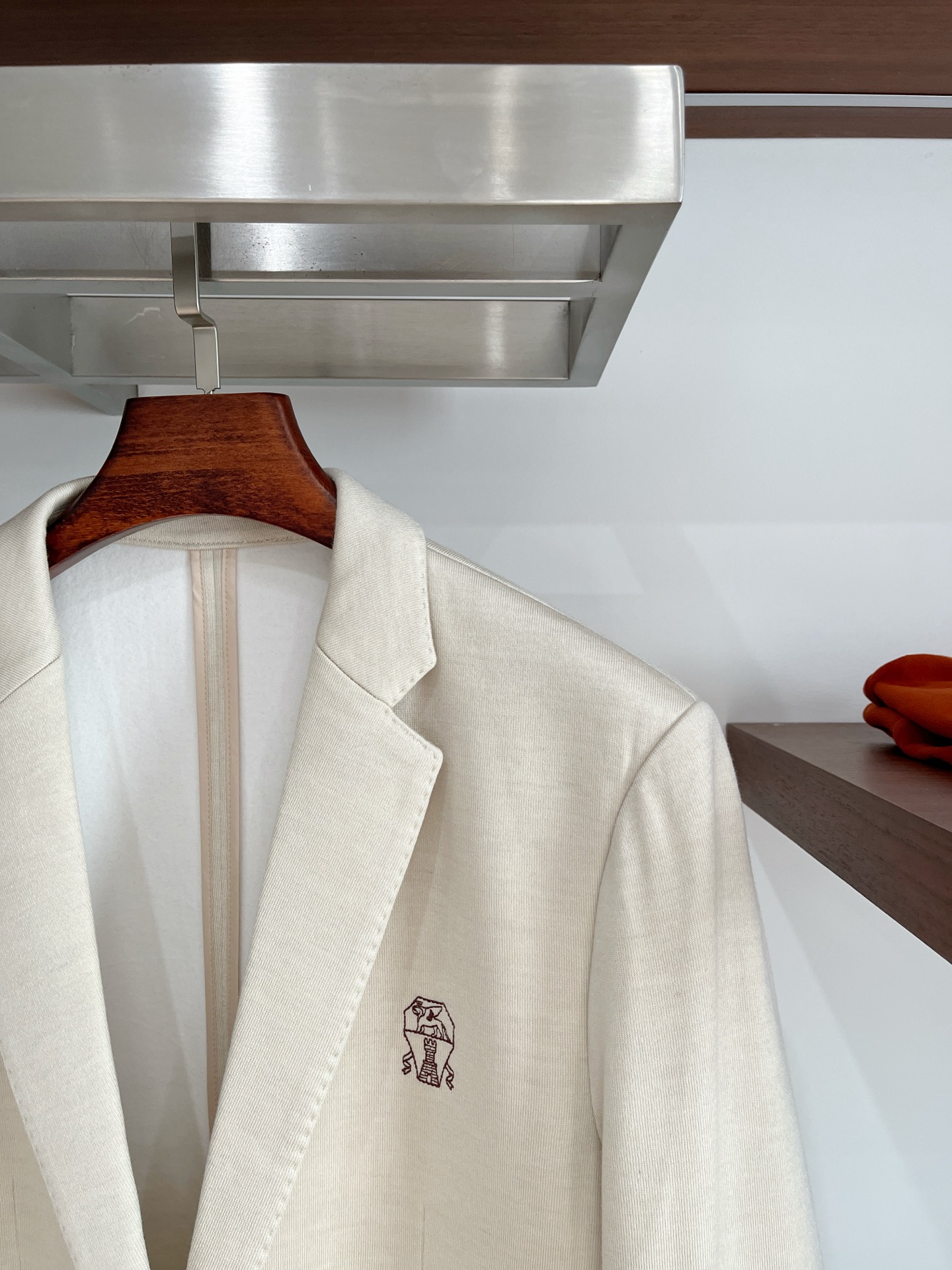 Brunello Cucinelli、2025新品西装外套，时尚帅气，简约百搭款，定制原版面料，不仅挺括