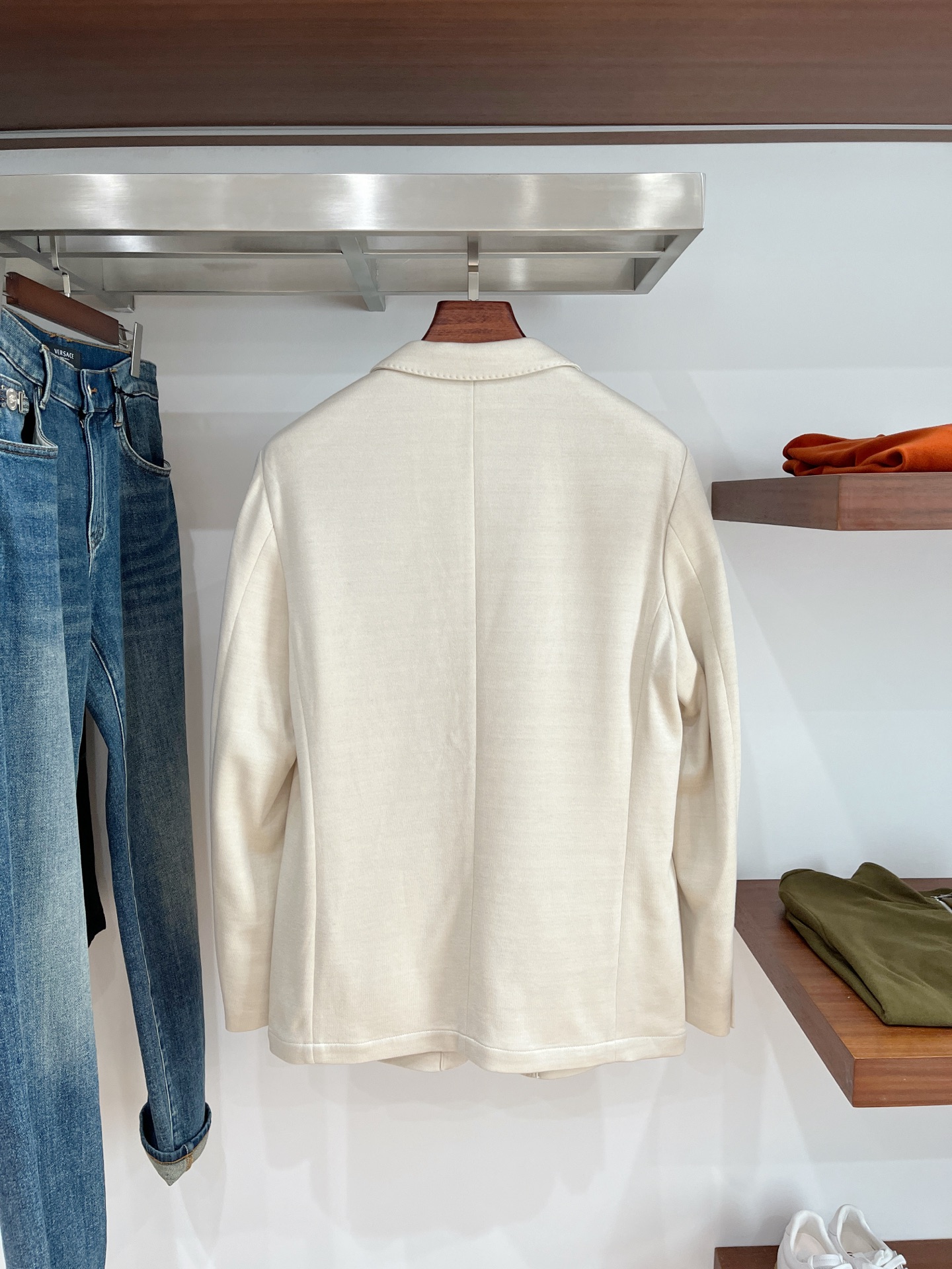 Brunello Cucinelli、2025新品西装外套，时尚帅气，简约百搭款，定制原版面料，不仅挺括