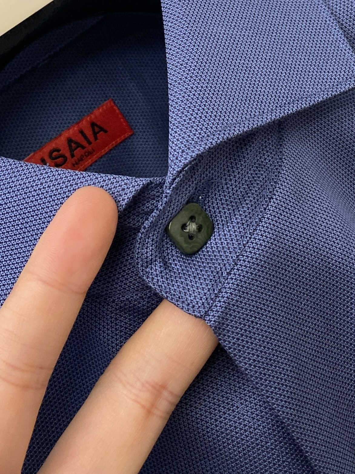 ISAIA、2025新品衬衫，时尚帅气，简约百搭款，定制原版面料，不仅挺括，保持潮流的廓形，又穿着舒适，