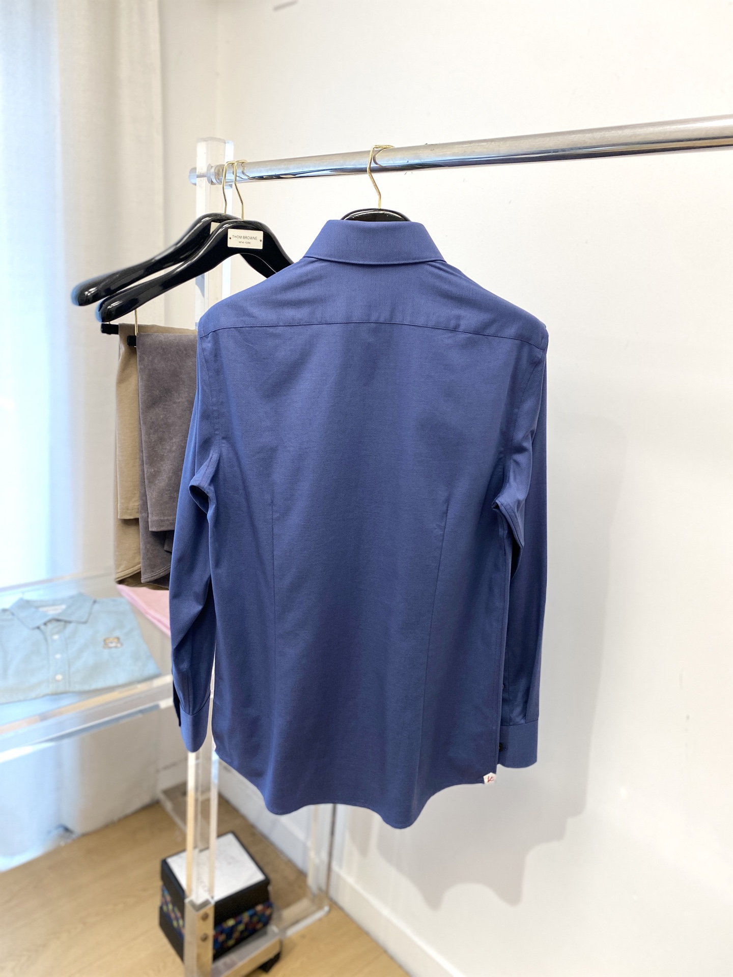 ISAIA、2025新品衬衫，时尚帅气，简约百搭款，定制原版面料，不仅挺括，保持潮流的廓形，又穿着舒适，