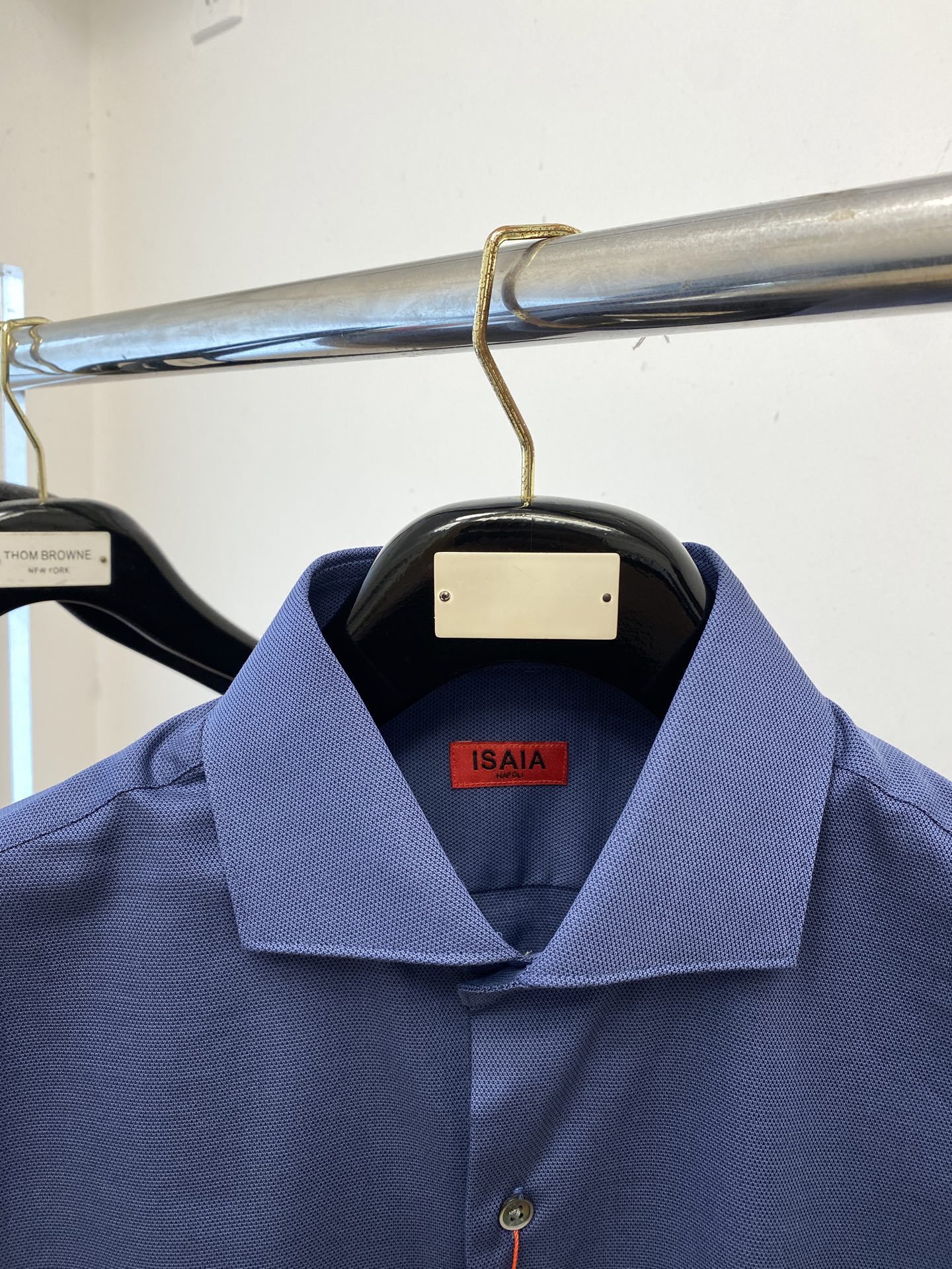 ISAIA、2025新品衬衫，时尚帅气，简约百搭款，定制原版面料，不仅挺括，保持潮流的廓形，又穿着舒适，