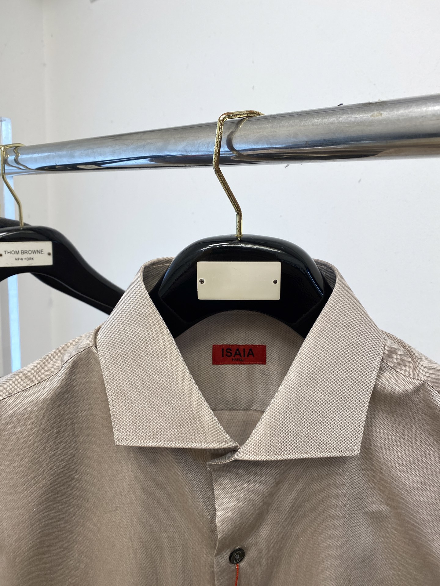 ISAIA、2025新品衬衫，时尚帅气，简约百搭款，定制原版面料，不仅挺括，保持潮流的廓形，又穿着舒适，