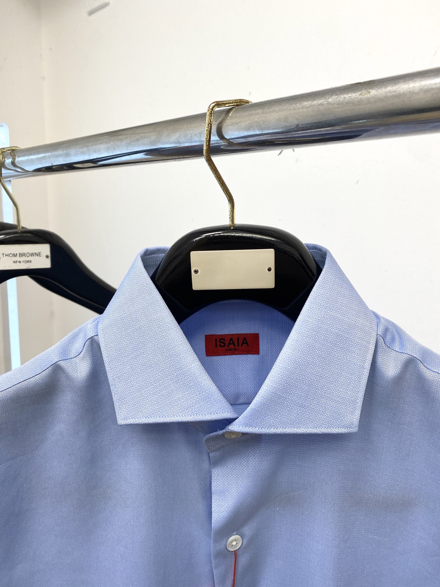 ISAIA、2025新品衬衫，时尚帅气，简约百搭款，定制原版面料，不仅挺括，保持潮流的廓形，又穿着舒适，