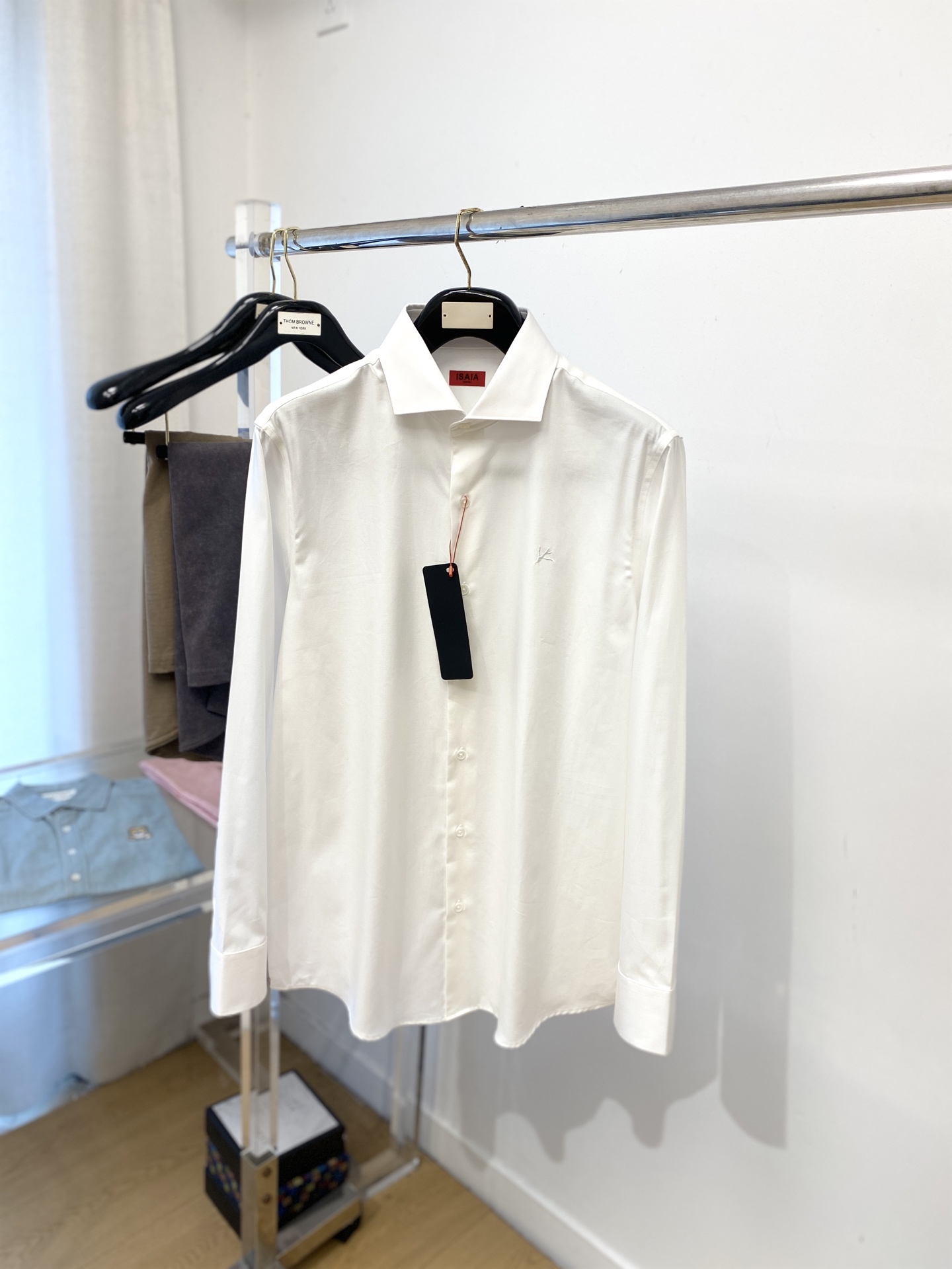 ISAIA、2025新品衬衫，时尚帅气，简约百搭款，定制原版面料，不仅挺括，保持潮流的廓形，又穿着舒适，