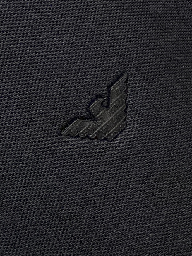 阿玛尼、2025新品长袖卫衣，帅气时尚，胸前印胶装饰图案logo，简约百搭款。面料棉 不仅挺括，保持潮流