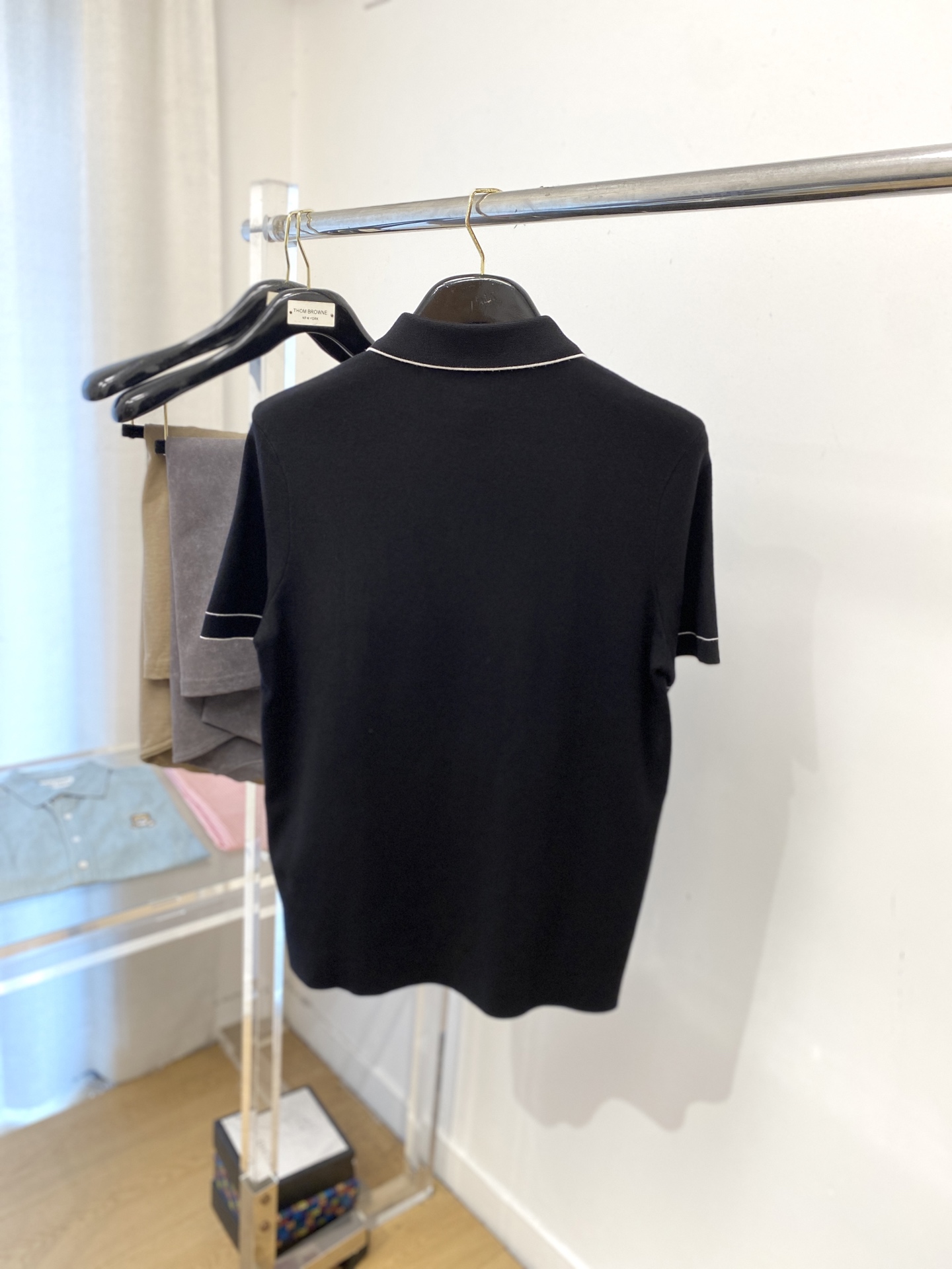 lP🆕、2025最新款针织短袖T恤，帅气时尚，胸前精致刺绣图案字母logo，简约百搭款。面料棉 不仅挺括