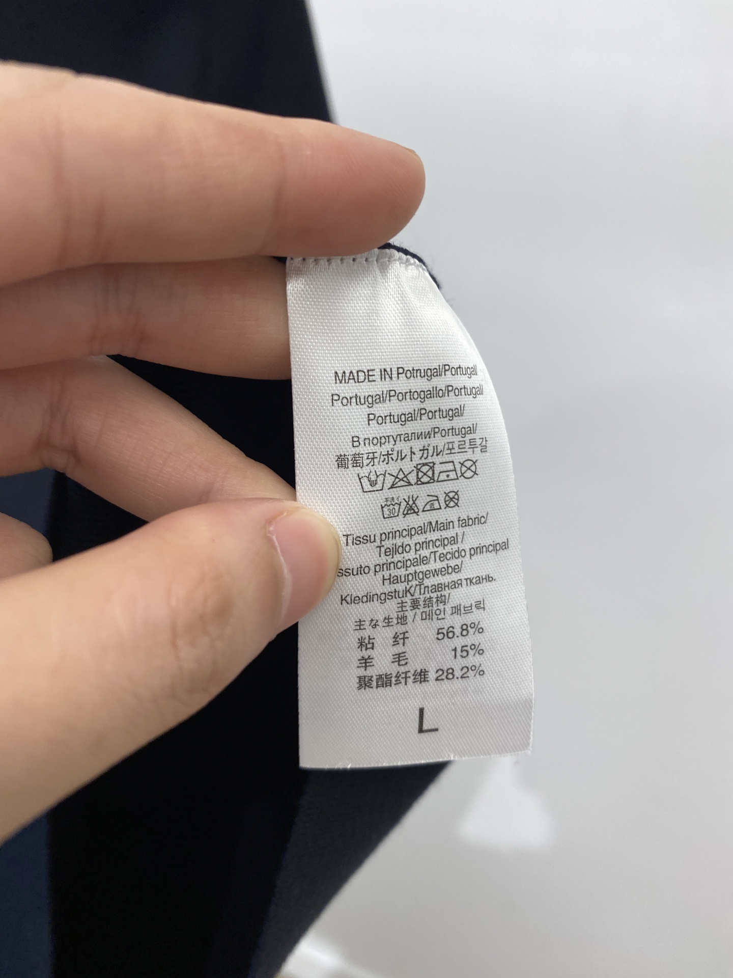 蒙口、2025最新款针织短袖T恤，帅气时尚，胸前刺绣装饰图案logo，简约百搭款。面料棉 不仅挺括，保持