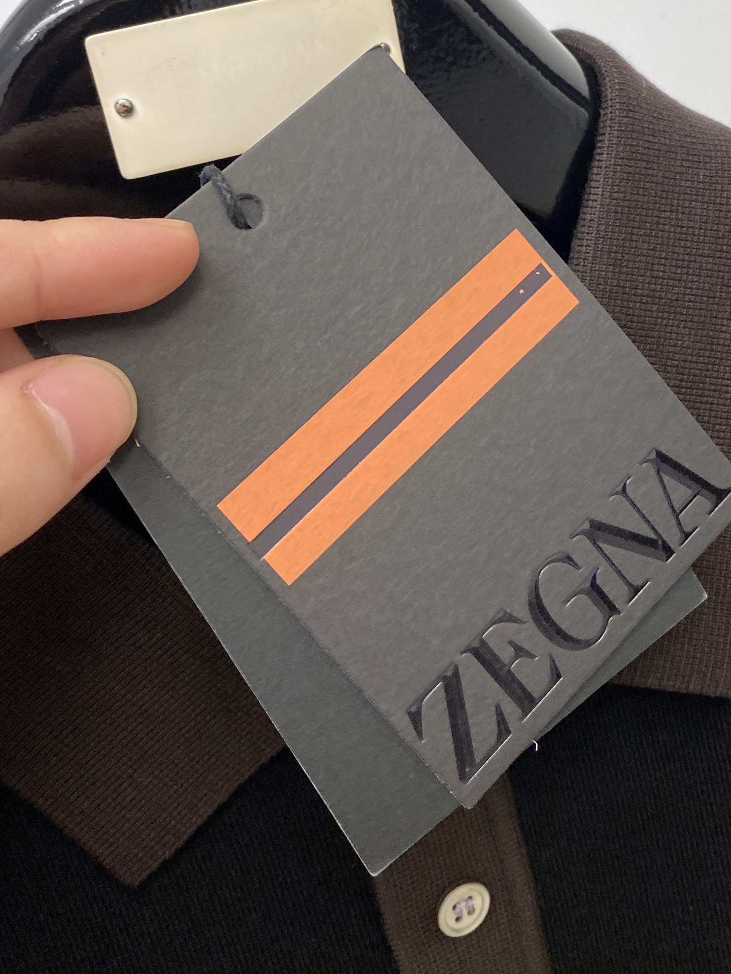 杰尼亚、2025最新款针织短袖T恤，帅气时尚，胸前精致刺绣图案logo，简约百搭款。面料棉 不仅挺括，保