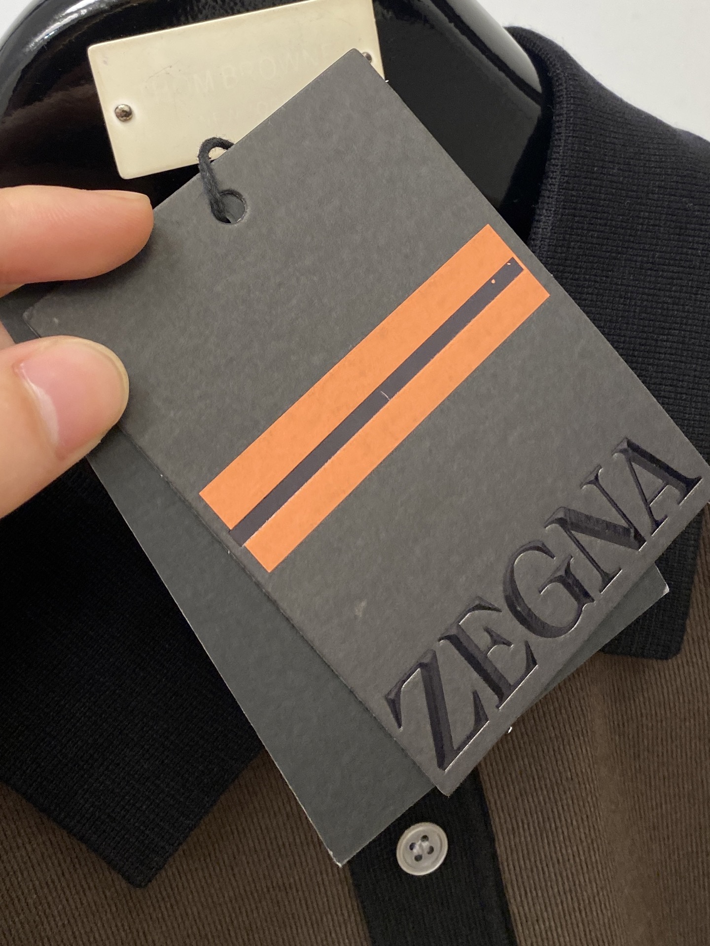 杰尼亚、2025最新款针织短袖T恤，帅气时尚，胸前精致刺绣图案logo，简约百搭款。面料棉 不仅挺括，保