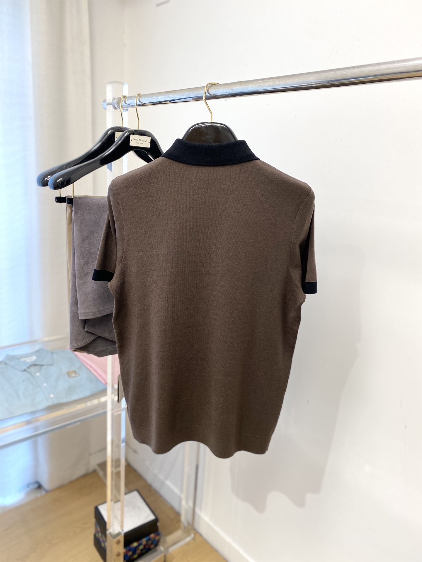 杰尼亚、2025最新款针织短袖T恤，帅气时尚，胸前精致刺绣图案logo，简约百搭款。面料棉 不仅挺括，保