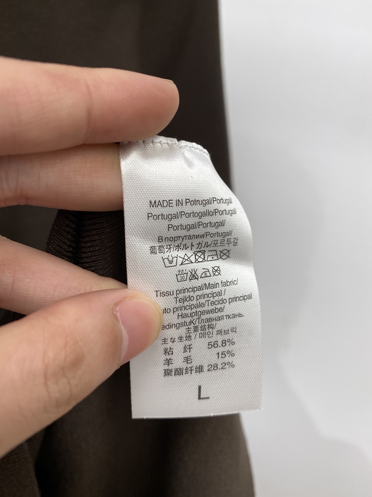 杰尼亚、2025最新款针织短袖T恤，帅气时尚，胸前精致刺绣图案logo，简约百搭款。面料棉 不仅挺括，保