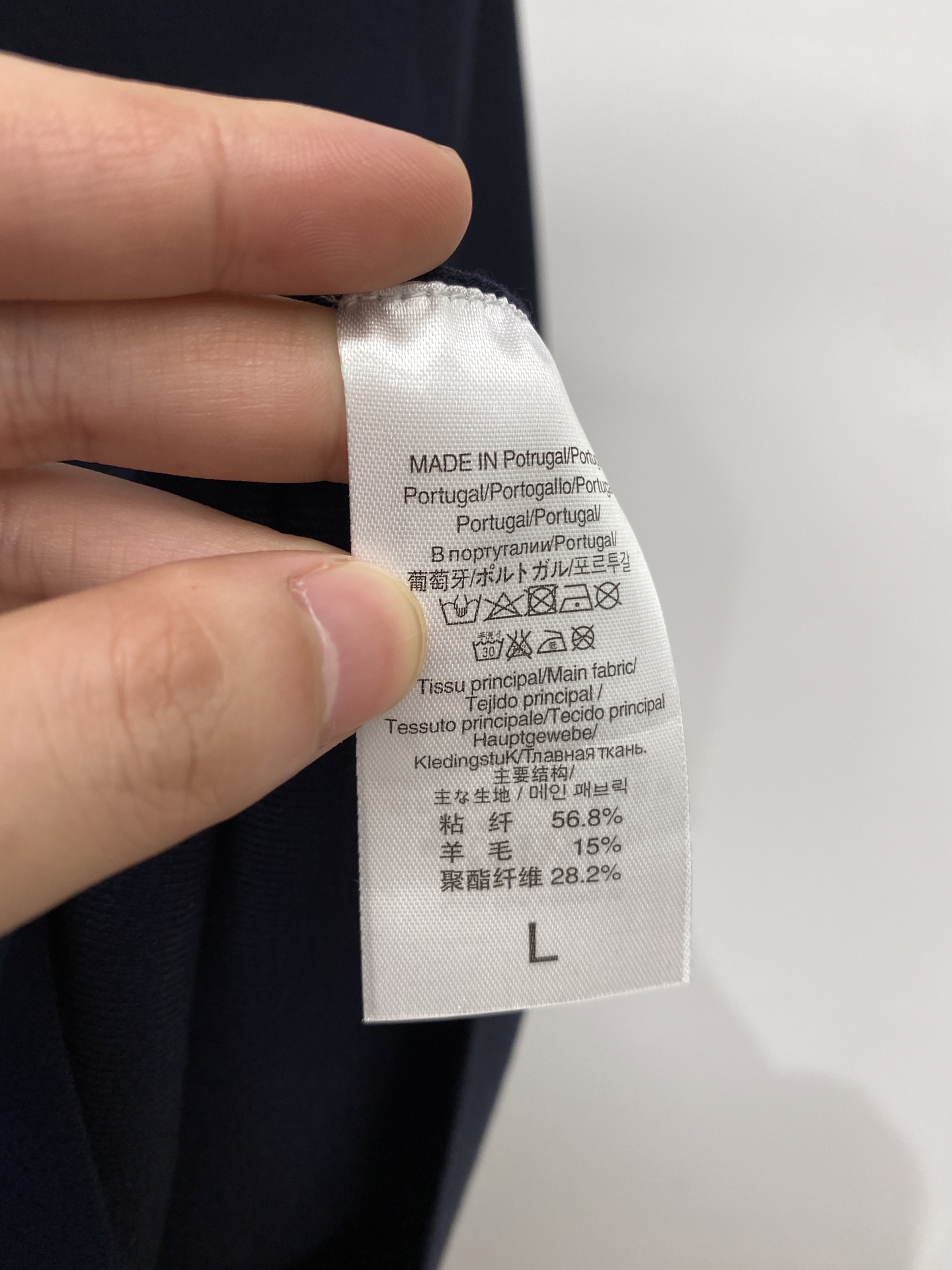 lP🆕、2025最新款针织短袖T恤，帅气时尚，胸前精致刺绣字母logo，简约百搭款。面料棉 不仅挺括，保