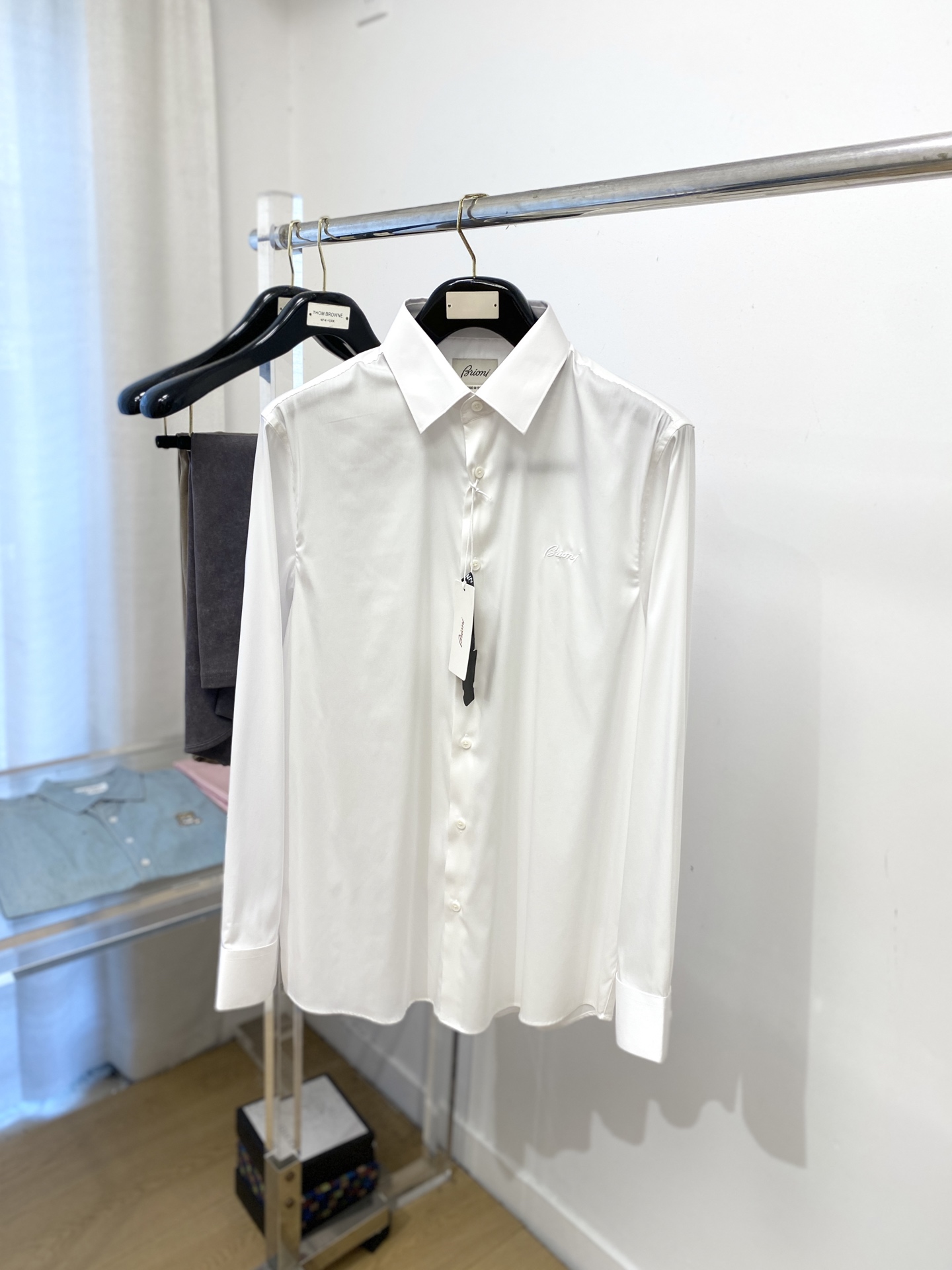 NO:546548,Buomi fashion brand, new 2025 shirt, fashionable and handsome, simple and versatile, customized original fabric, not only crisp, maintains the trendy silhouette, but also comfortable to wear, the yarn weaving is more delicate, S-2XL,,shirts,alexander wang19860909Buomi 时尚潮牌、2025新品衬衫,时尚帅气,简约百搭款,定制原版面料,不仅挺括,保持潮流的廓形,又穿着舒适,纱织更细腻码数S-2XL,,shirts,alexander wang,Men's clothing