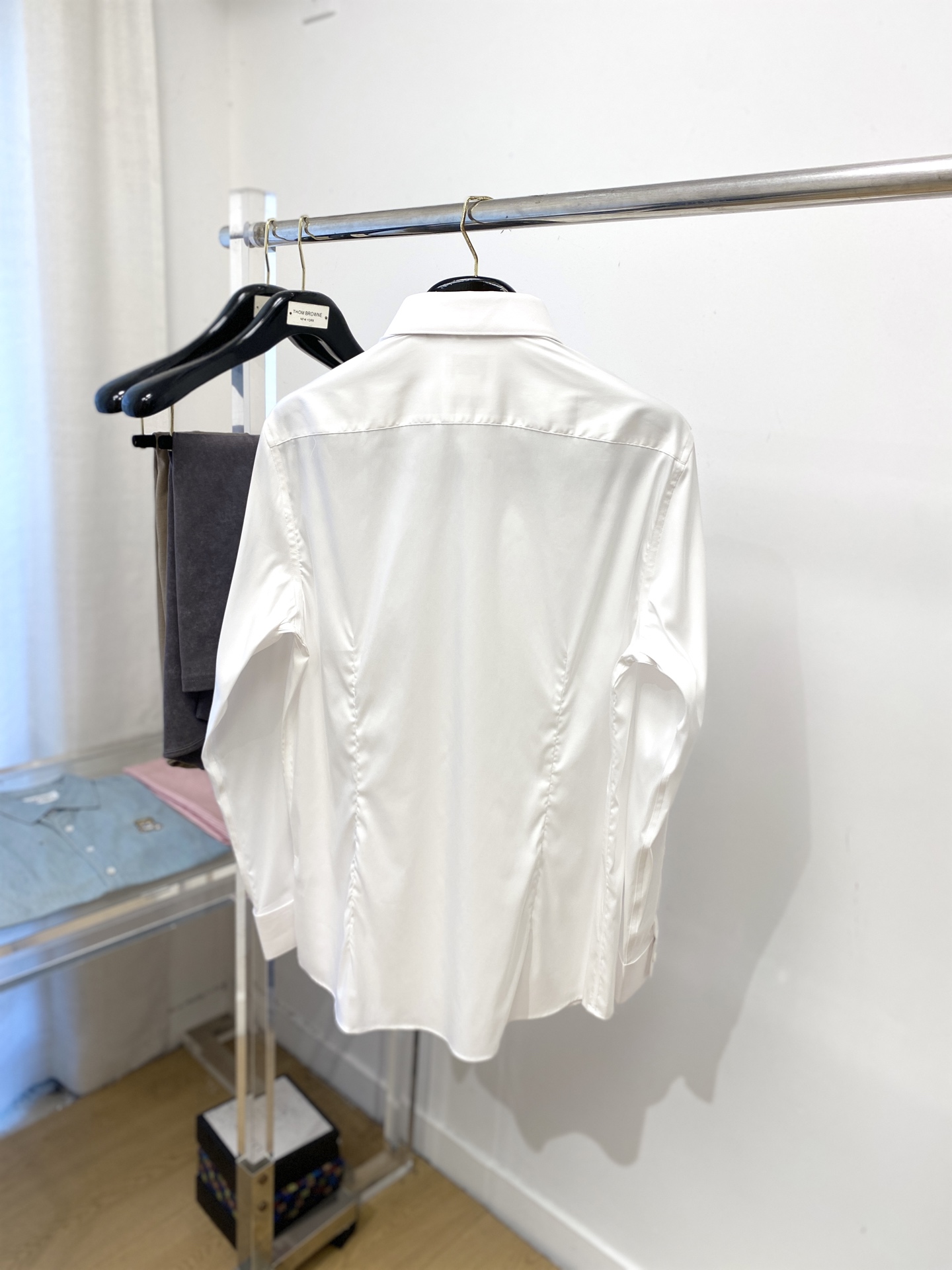 Buomi 时尚潮牌、2025新品衬衫，时尚帅气，简约百搭款，定制原版面料，不仅挺括，保持潮流的廓形，又