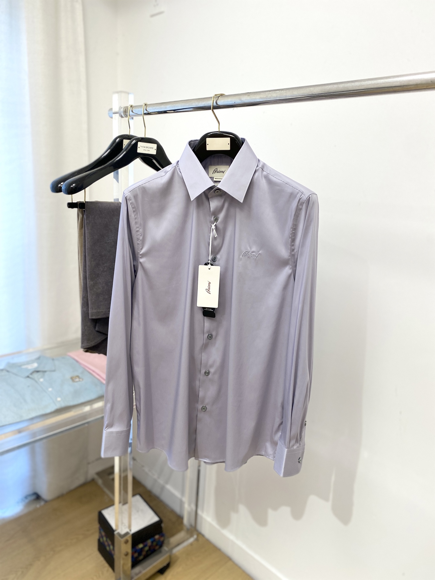 NO:563575,Buomi fashion brand, 2025 new shirts, fashionable and handsome, simple and versatile, customized original fabric, not only crisp and trendy silhouette, but also comfortable to wear, more delicate yarn, size S-2XL,, shirts, alexander wang19860909Buomi 时尚潮牌、2025新品衬衫,时尚帅气,简约百搭款,定制原版面料,不仅挺括,保持潮流的廓形,又穿着舒适,纱织更细腻码数S-2XL,,shirts,alexander wang,Men's clothing