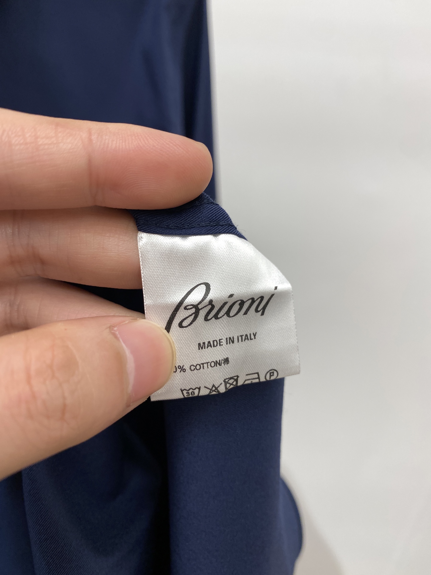 Buomi 时尚潮牌、2025新品衬衫，时尚帅气，简约百搭款，定制原版面料，不仅挺括，保持潮流的廓形，又