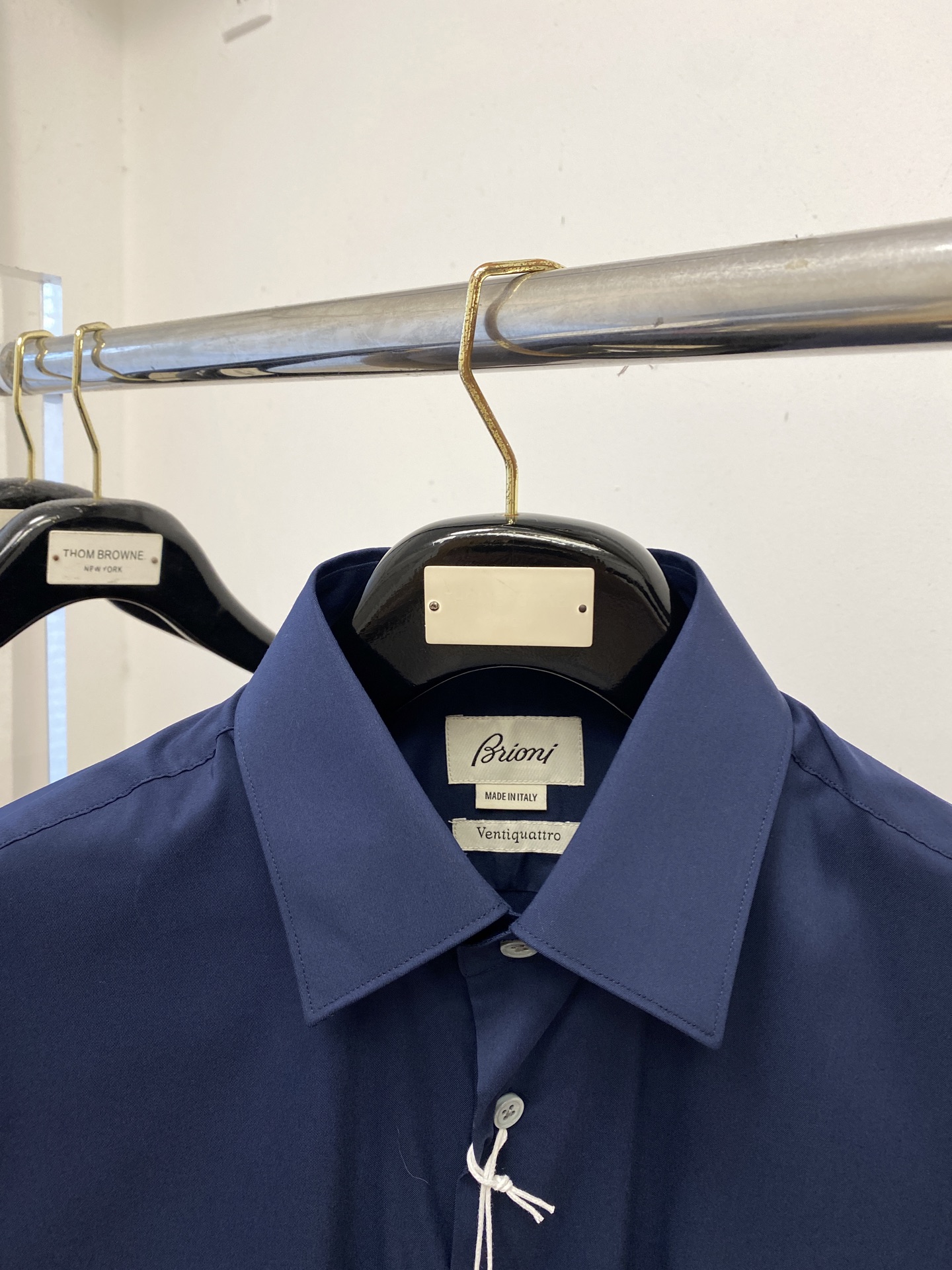 Buomi 时尚潮牌、2025新品衬衫，时尚帅气，简约百搭款，定制原版面料，不仅挺括，保持潮流的廓形，又