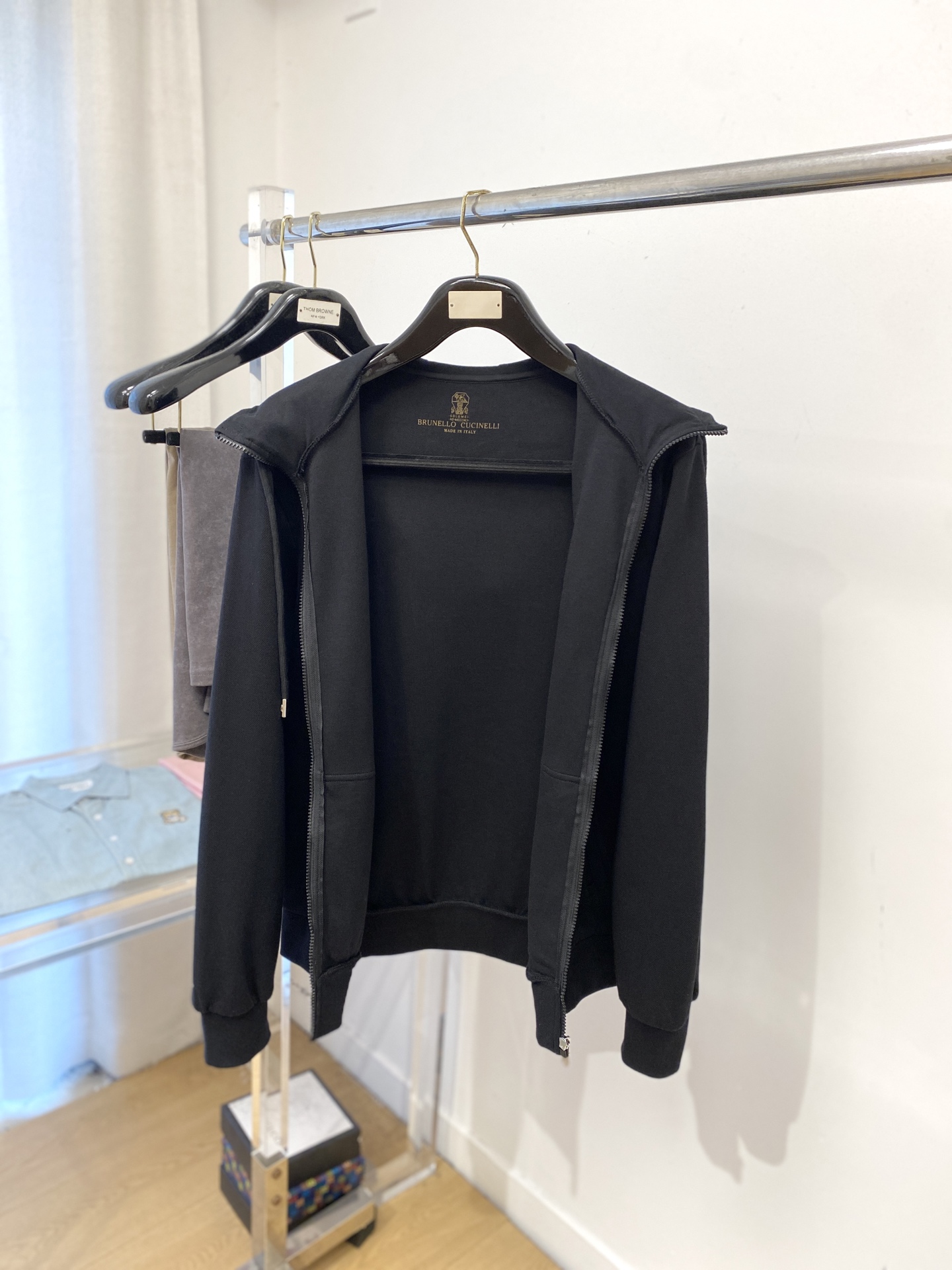 Brunello Cucinelli、2025新品卫衣外套，时尚帅气，胸前精致刺绣图案logo，简约百搭