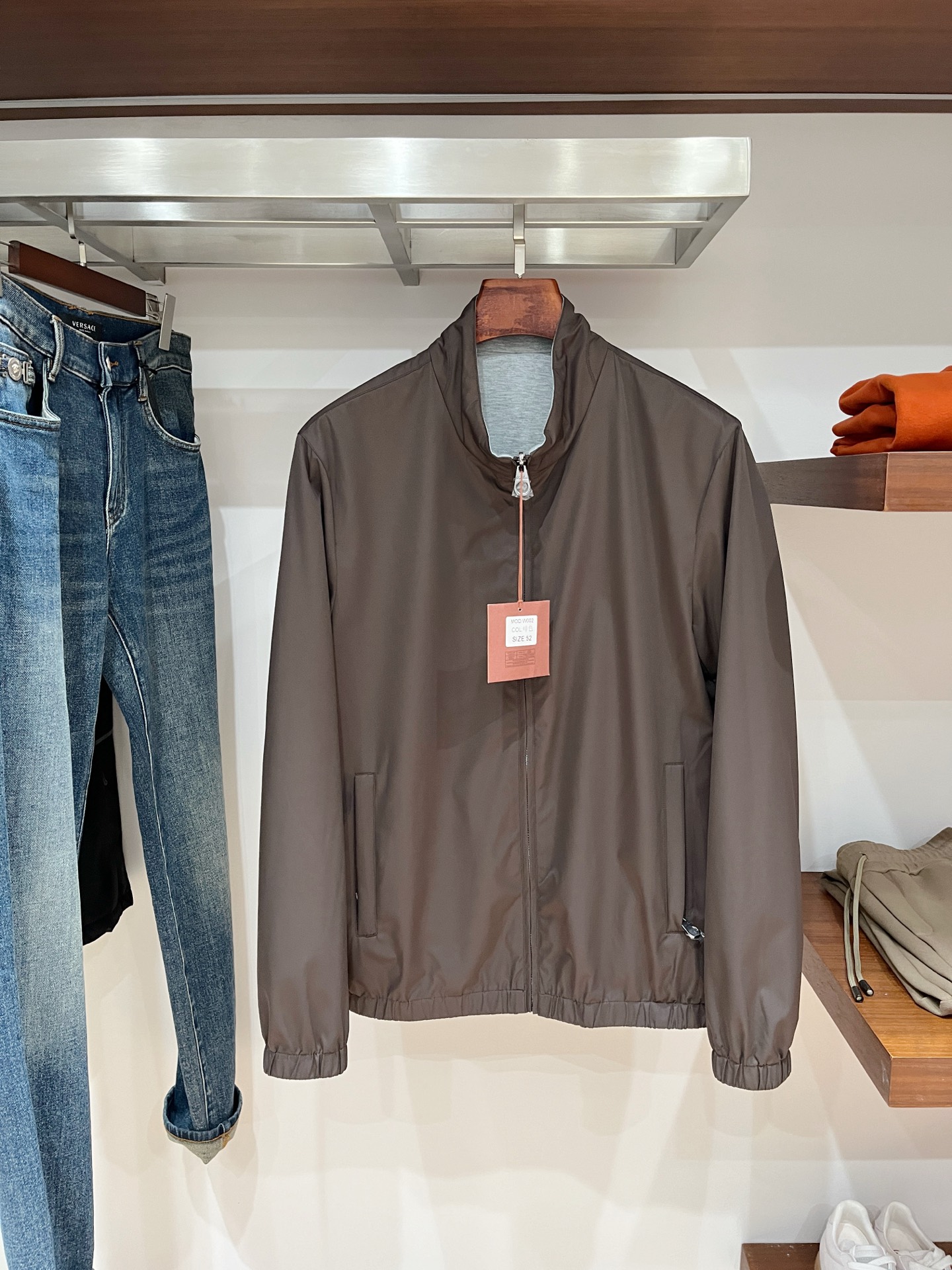 lP🆕、2025新品双面穿夹克外套，时尚帅气，简约百搭款，原版五金辅料logo，定制原版面料，不仅挺括，