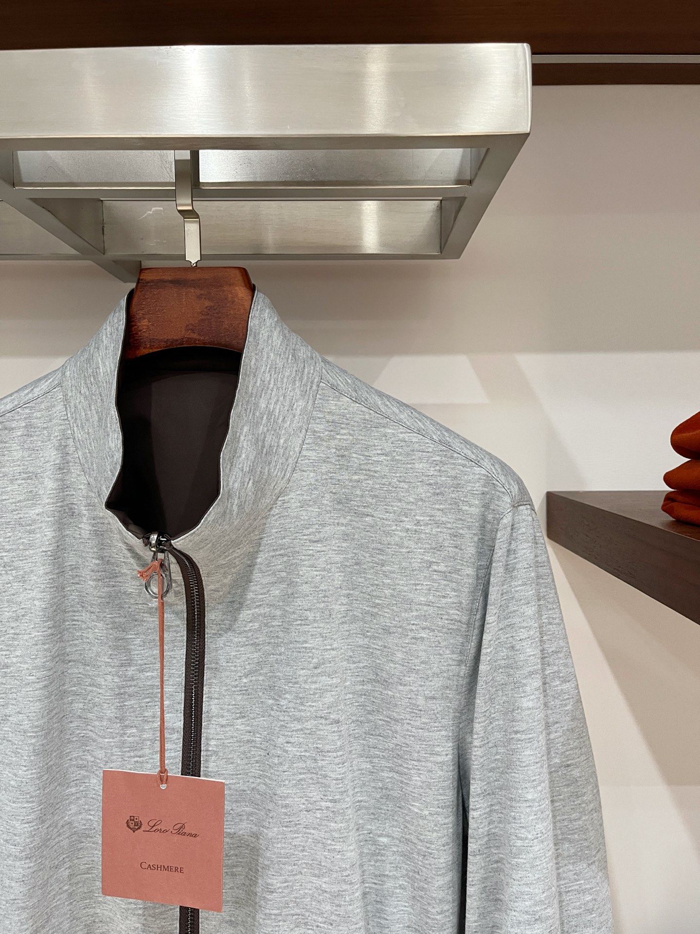 lP🆕、2025新品双面穿夹克外套，时尚帅气，简约百搭款，原版五金辅料logo，定制原版面料，不仅挺括，