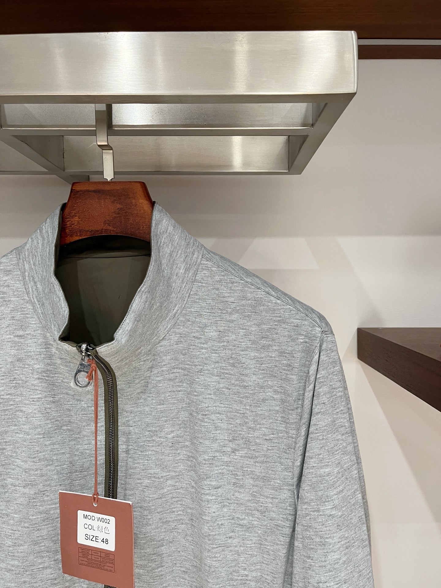 lP🆕、2025新品双面穿夹克外套，时尚帅气，简约百搭款，原版五金辅料logo，定制原版面料，不仅挺括，